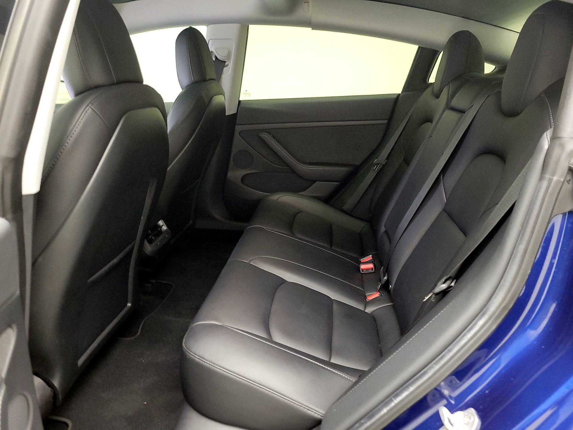 Thumbnail: 2022 Tesla Model 3 - 20