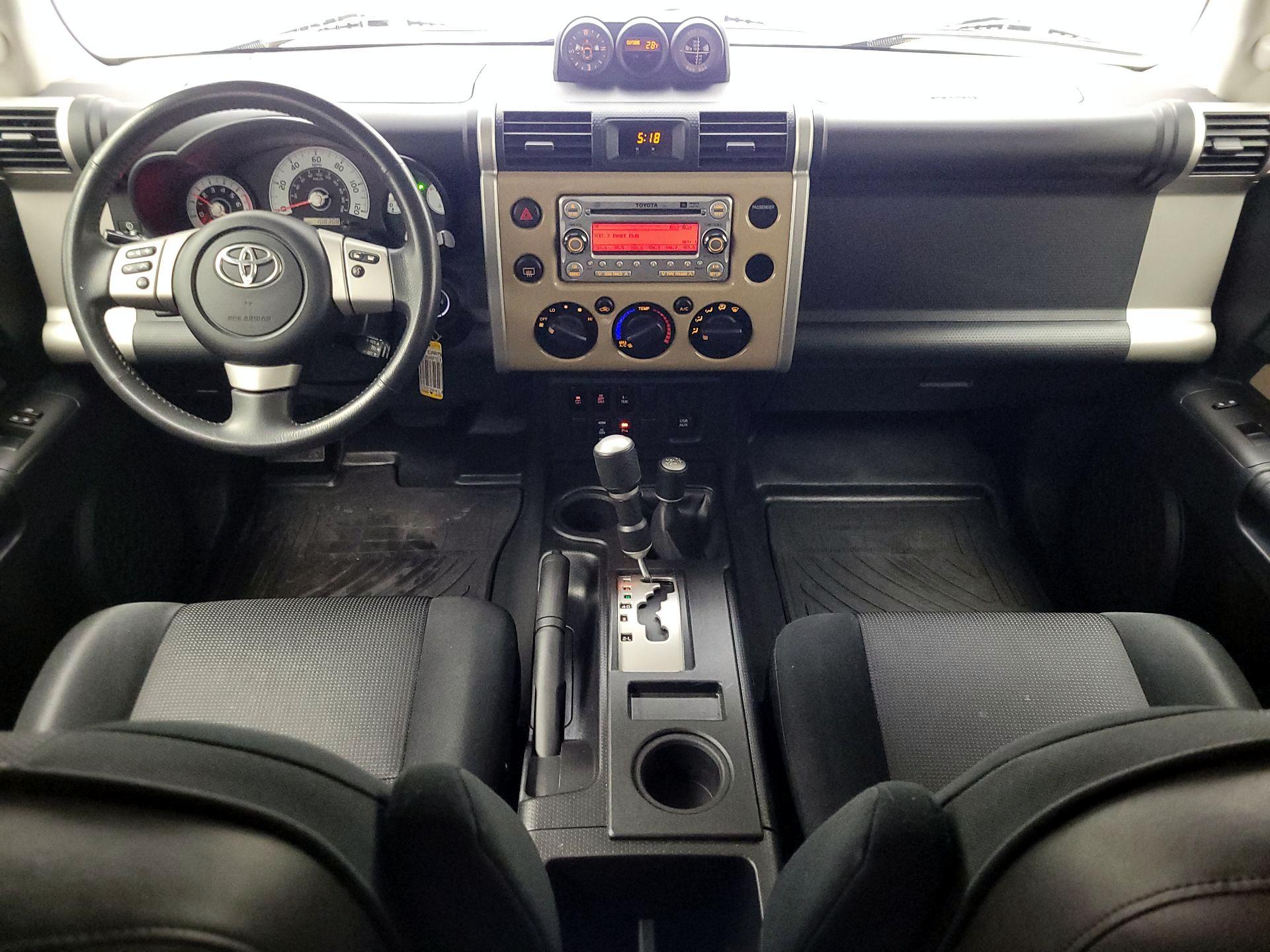 Thumbnail: 2014 Toyota FJ Cruiser - 9