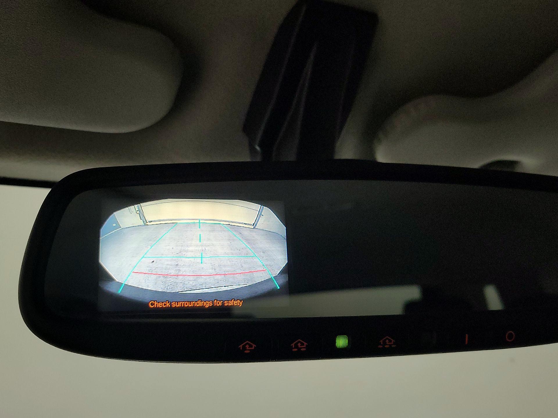 Thumbnail: 2014 Toyota FJ Cruiser - 14