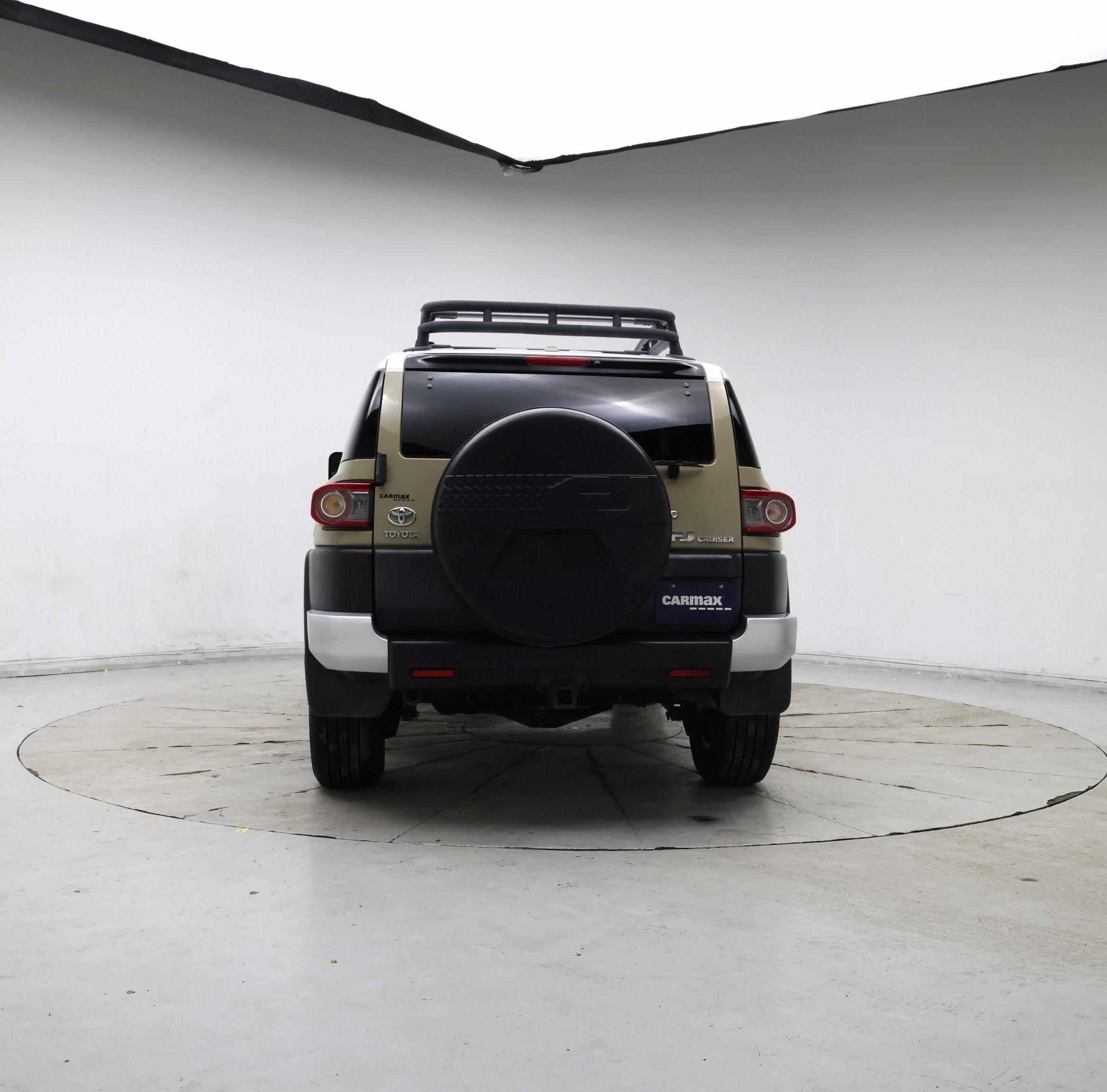 Thumbnail: 2014 Toyota FJ Cruiser - 6