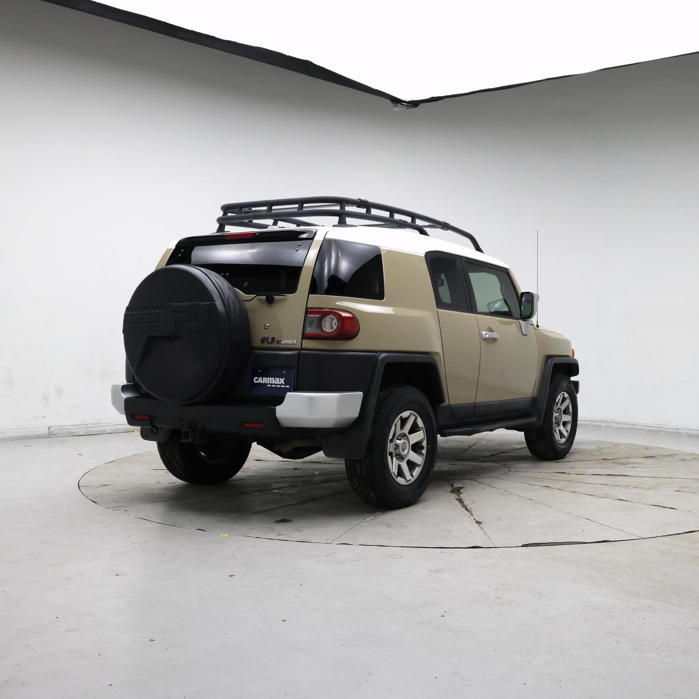 Thumbnail: 2014 Toyota FJ Cruiser - 8