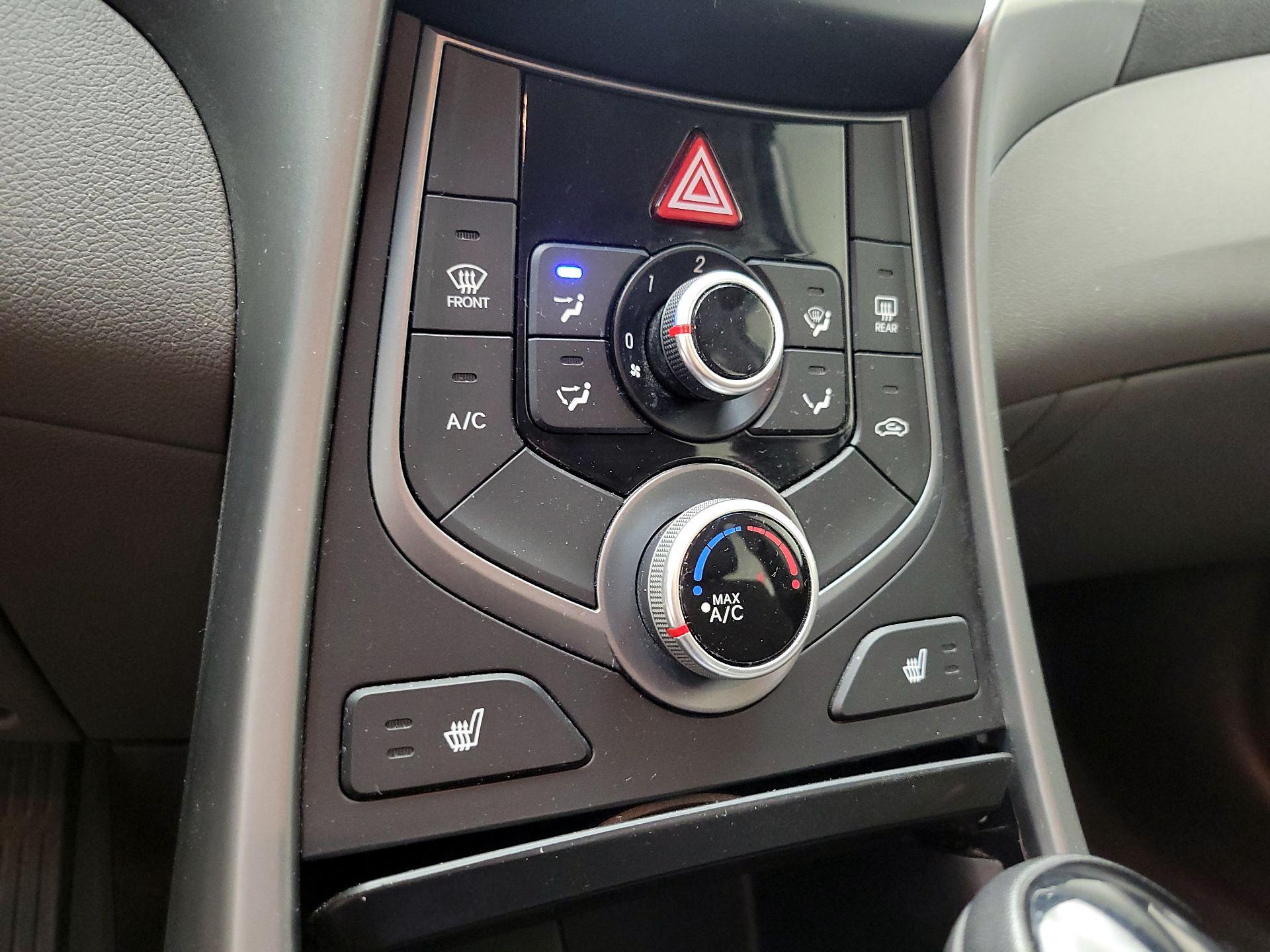 Thumbnail: 2014 Hyundai Elantra - 16