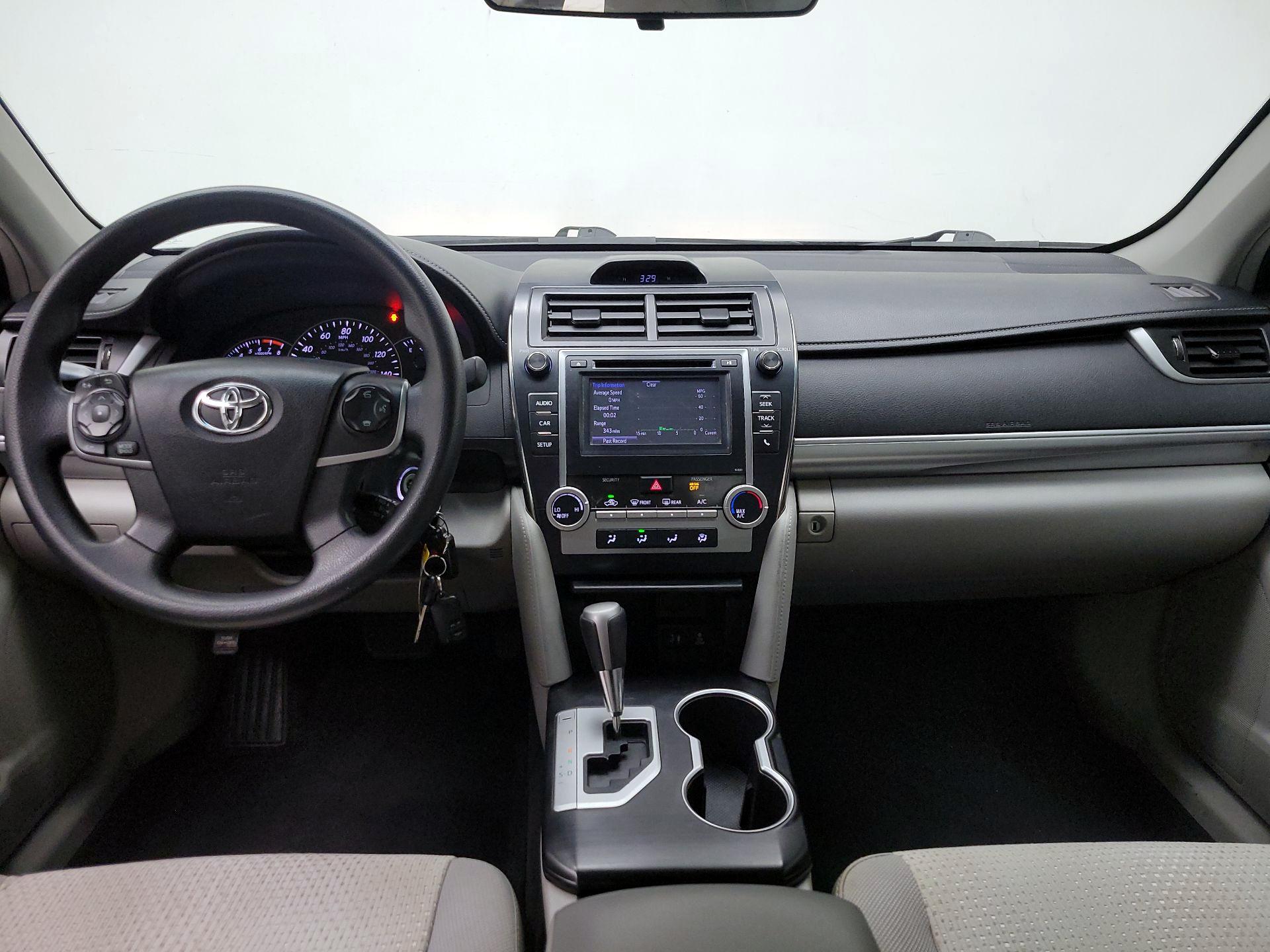 Thumbnail: 2014 Toyota Camry - 9