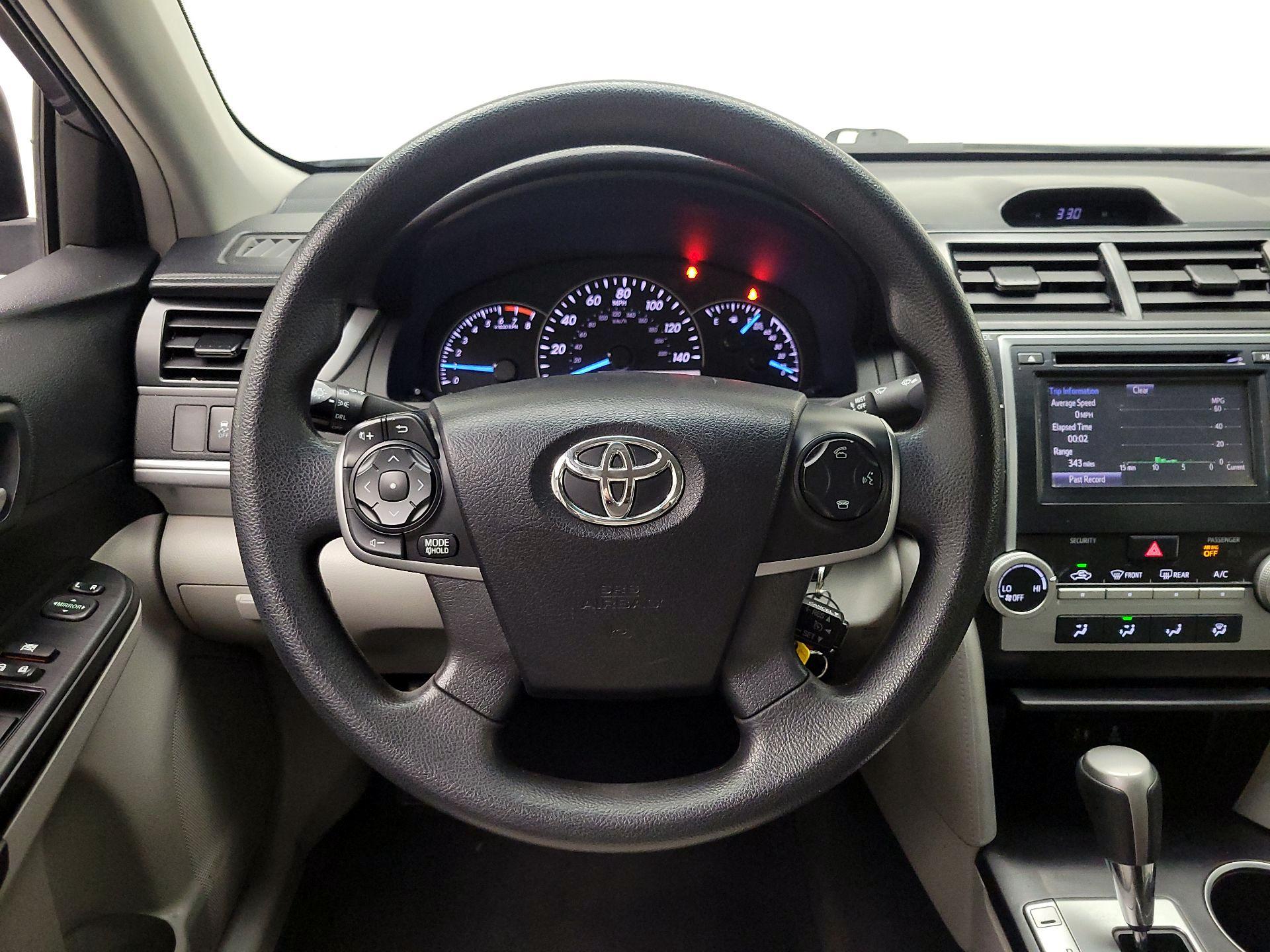 Thumbnail: 2014 Toyota Camry - 10