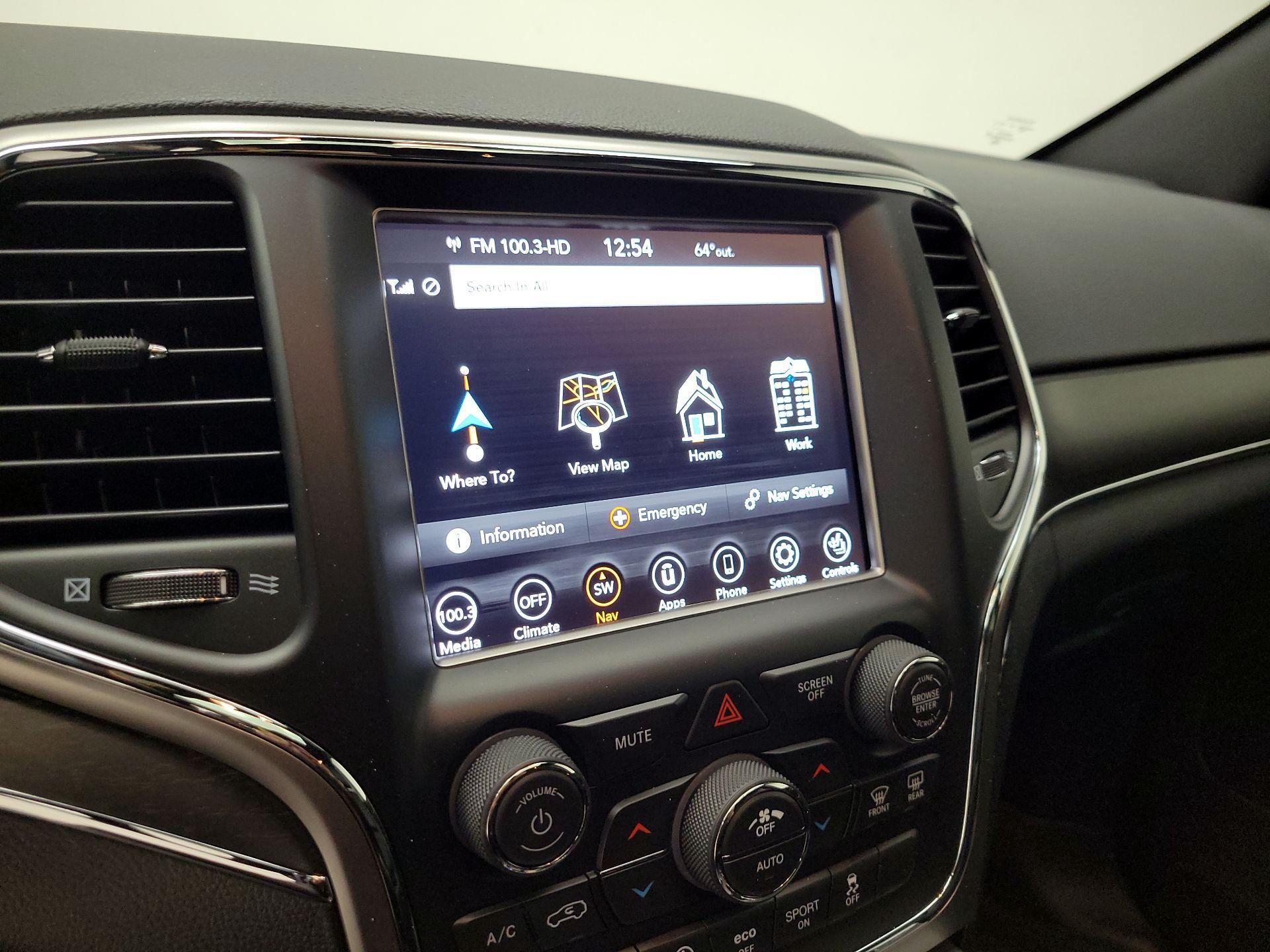 Thumbnail: 2018 Jeep Grand Cherokee - 14