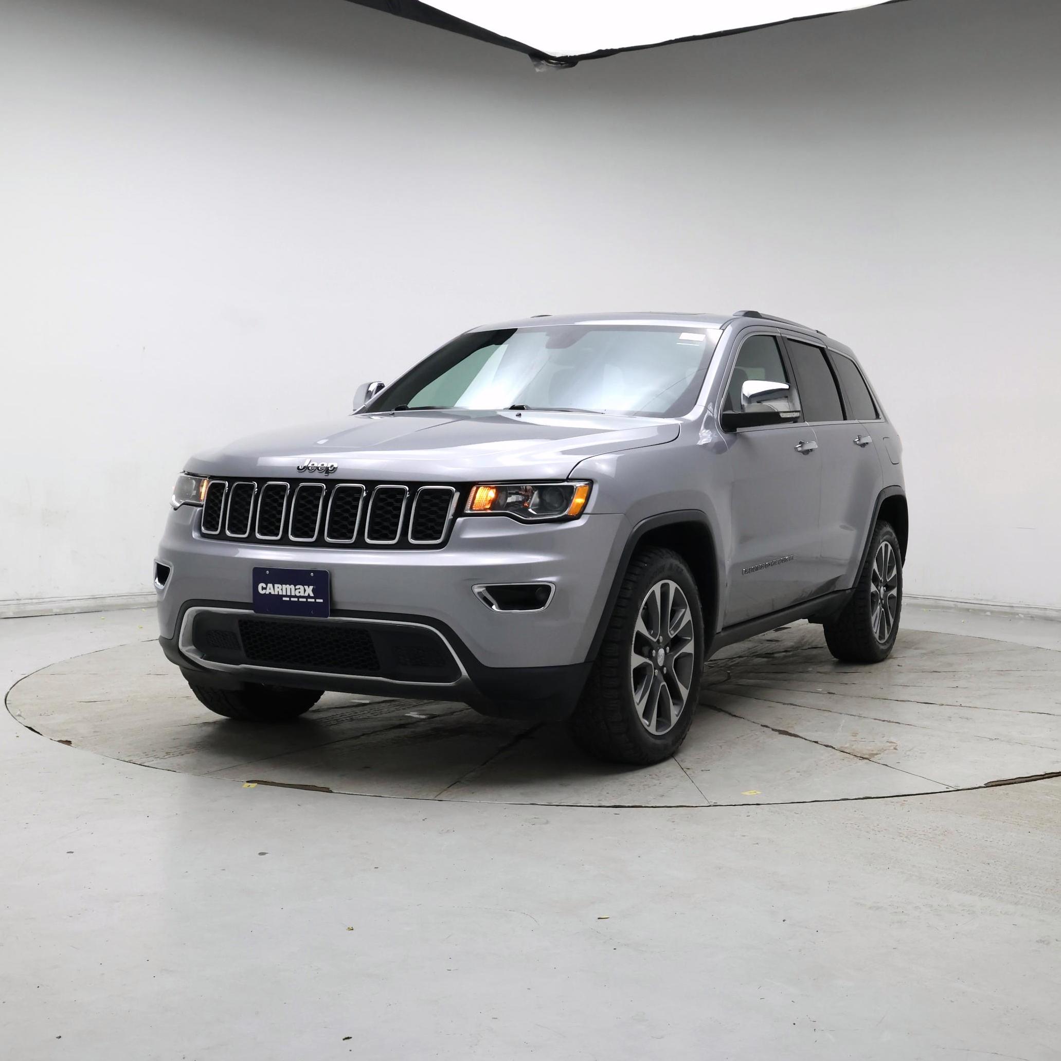 Thumbnail: 2018 Jeep Grand Cherokee - 4