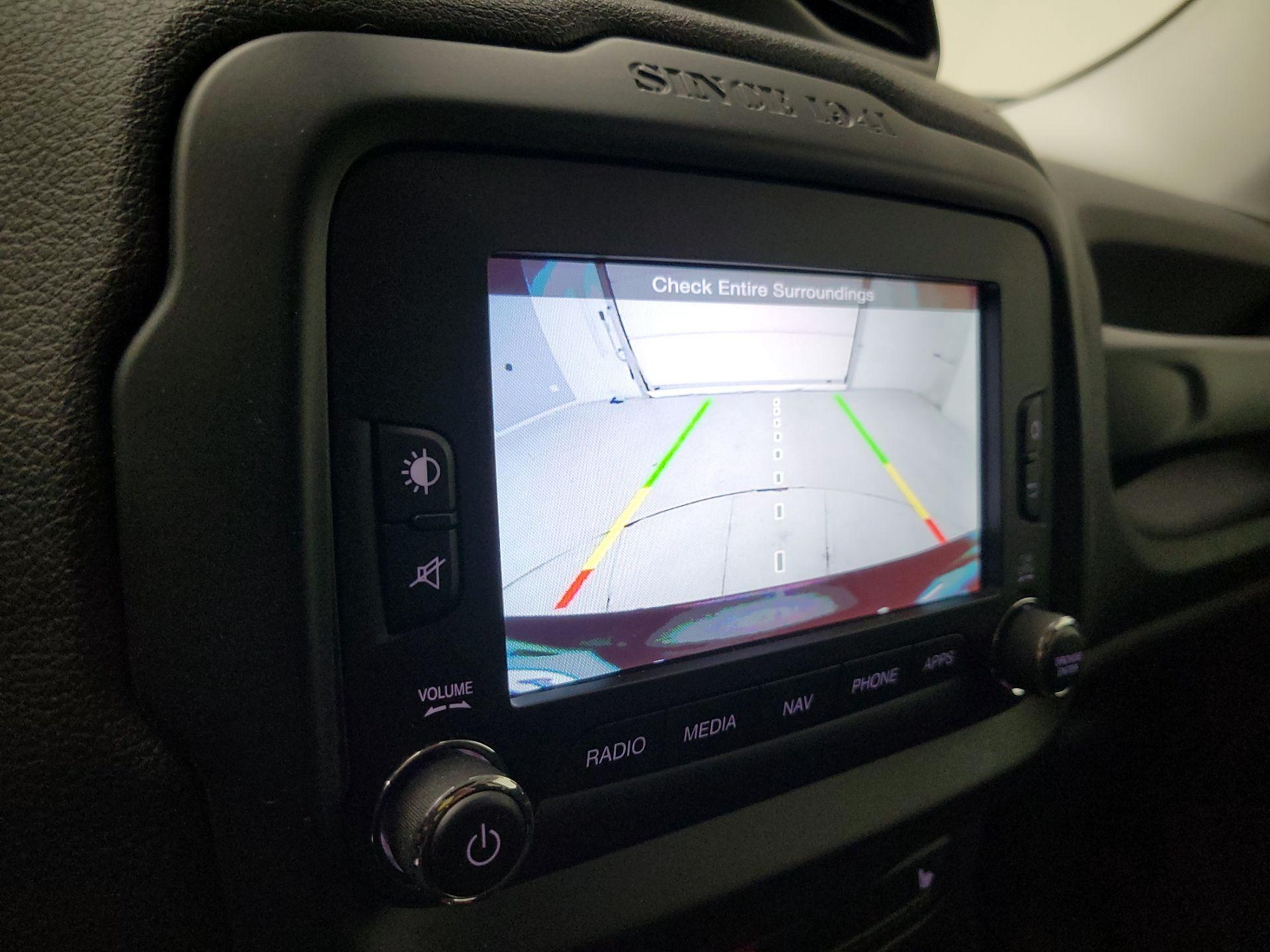 Thumbnail: 2017 Jeep Renegade - 15