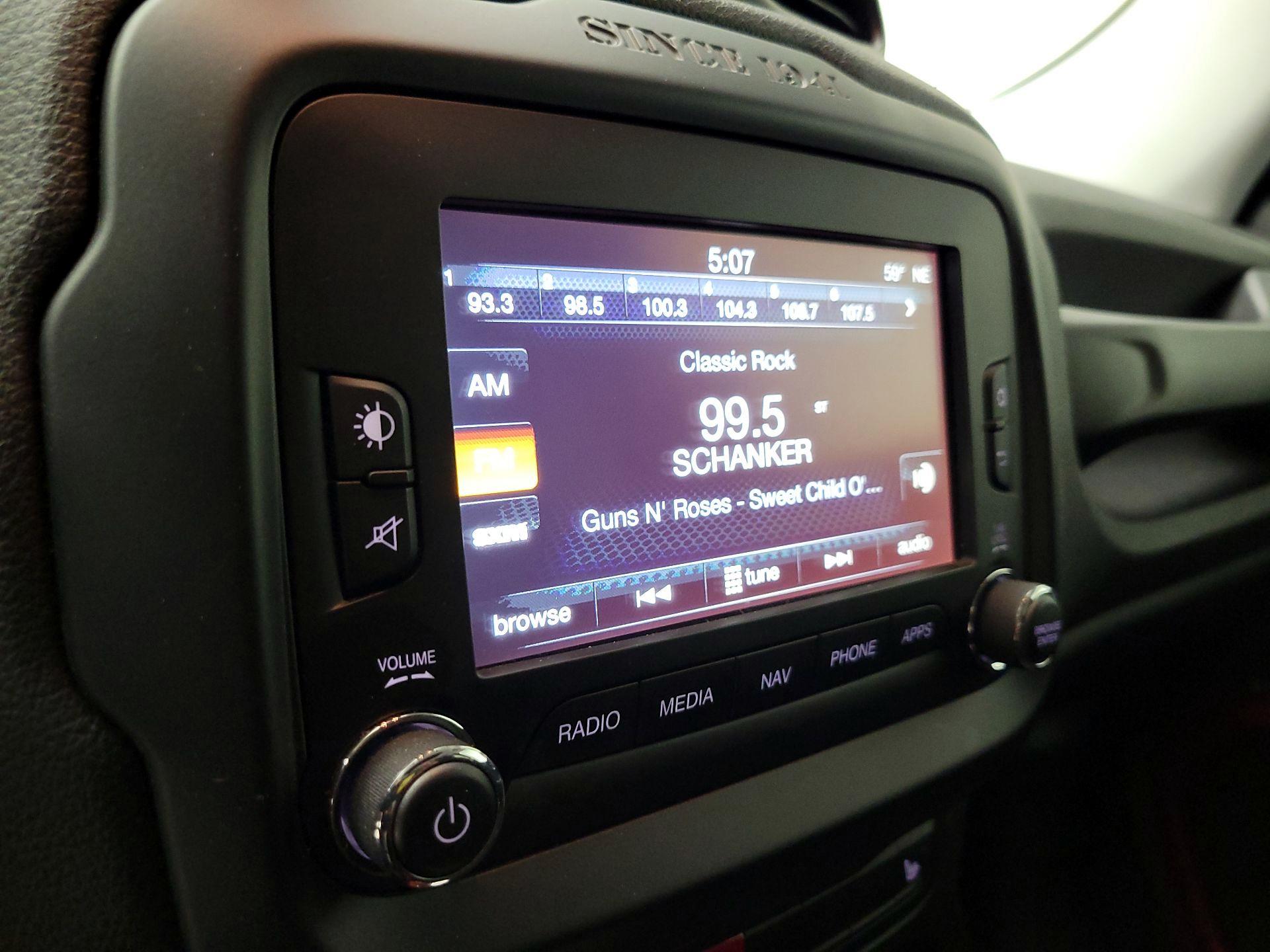 Thumbnail: 2017 Jeep Renegade - 16