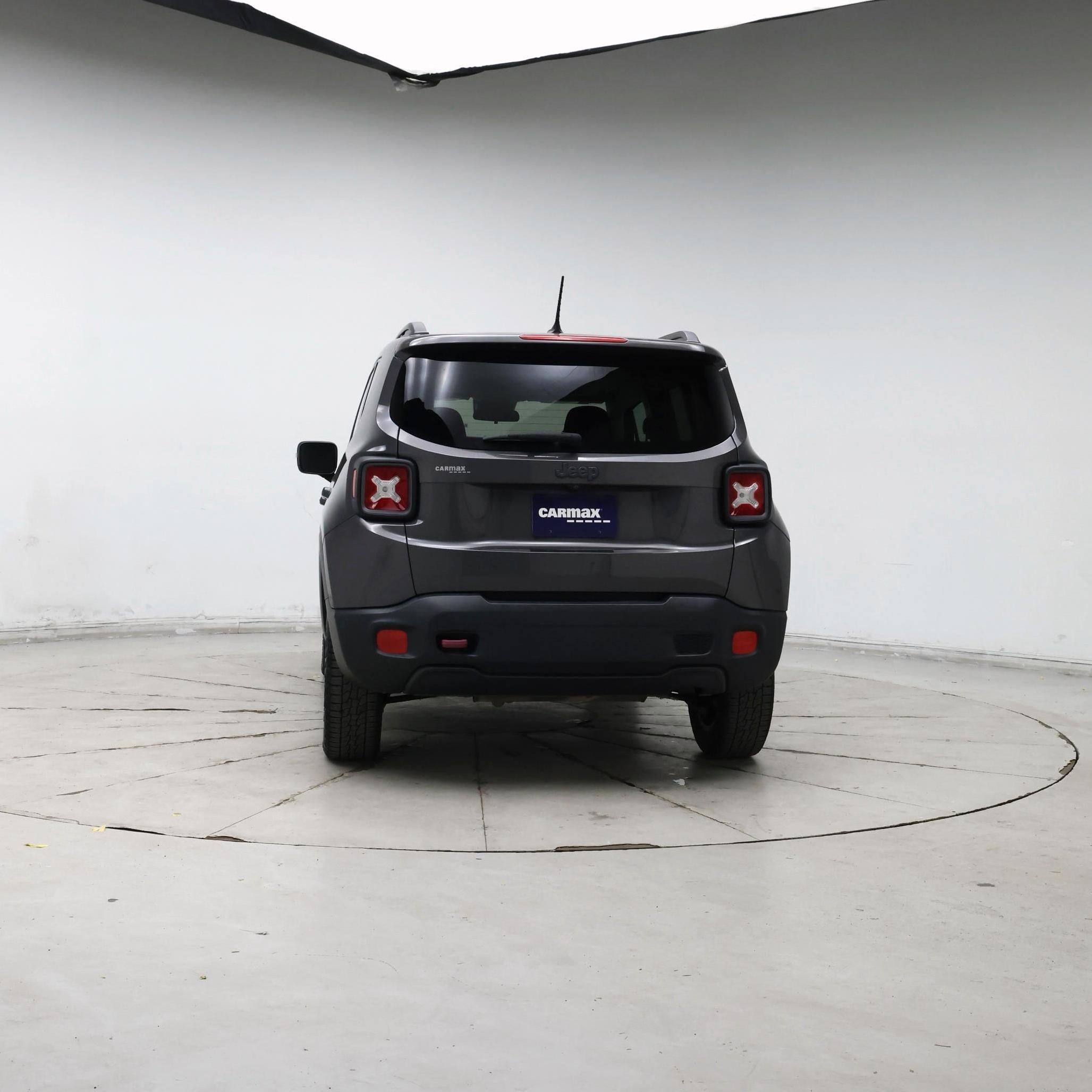 Thumbnail: 2017 Jeep Renegade - 6