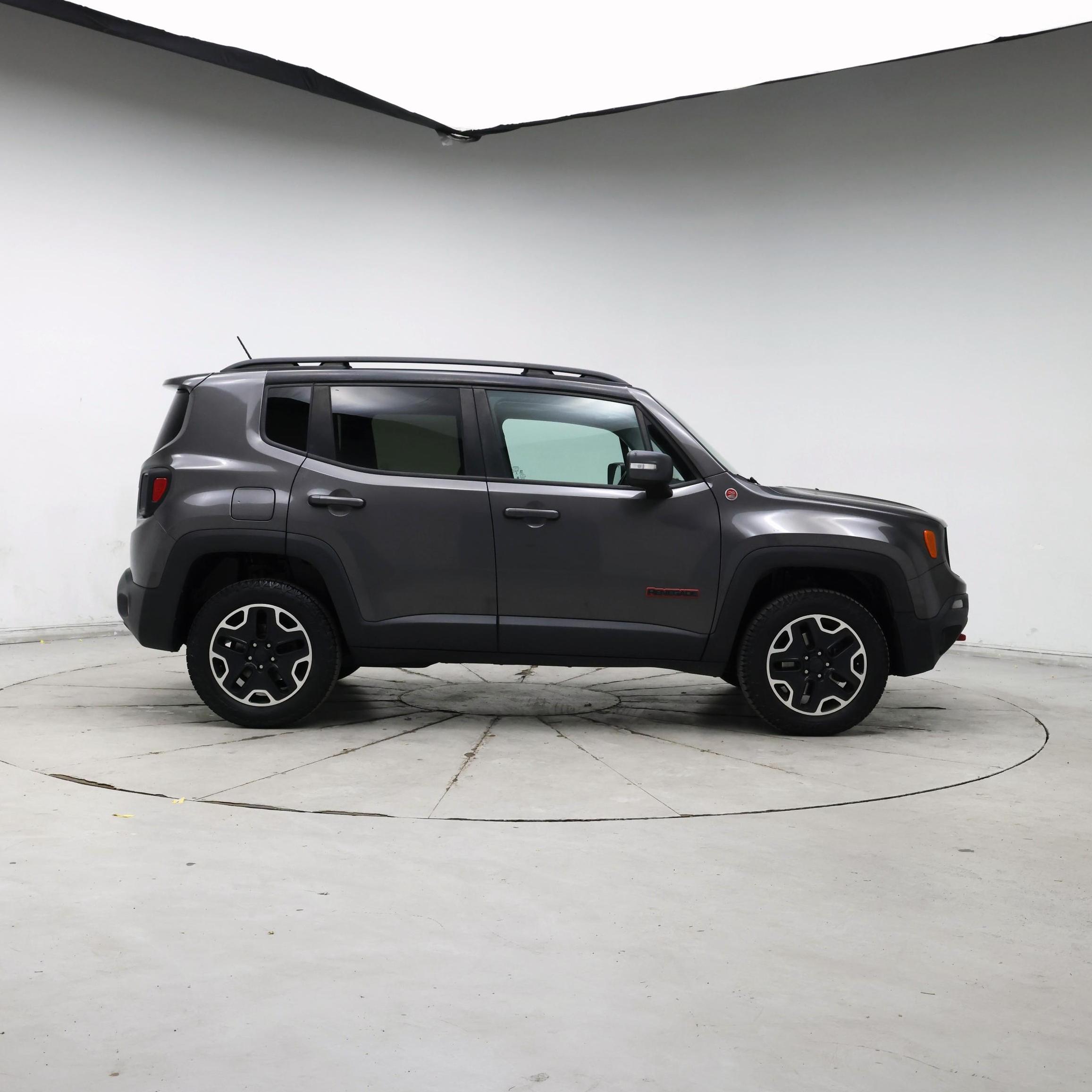 Thumbnail: 2017 Jeep Renegade - 7