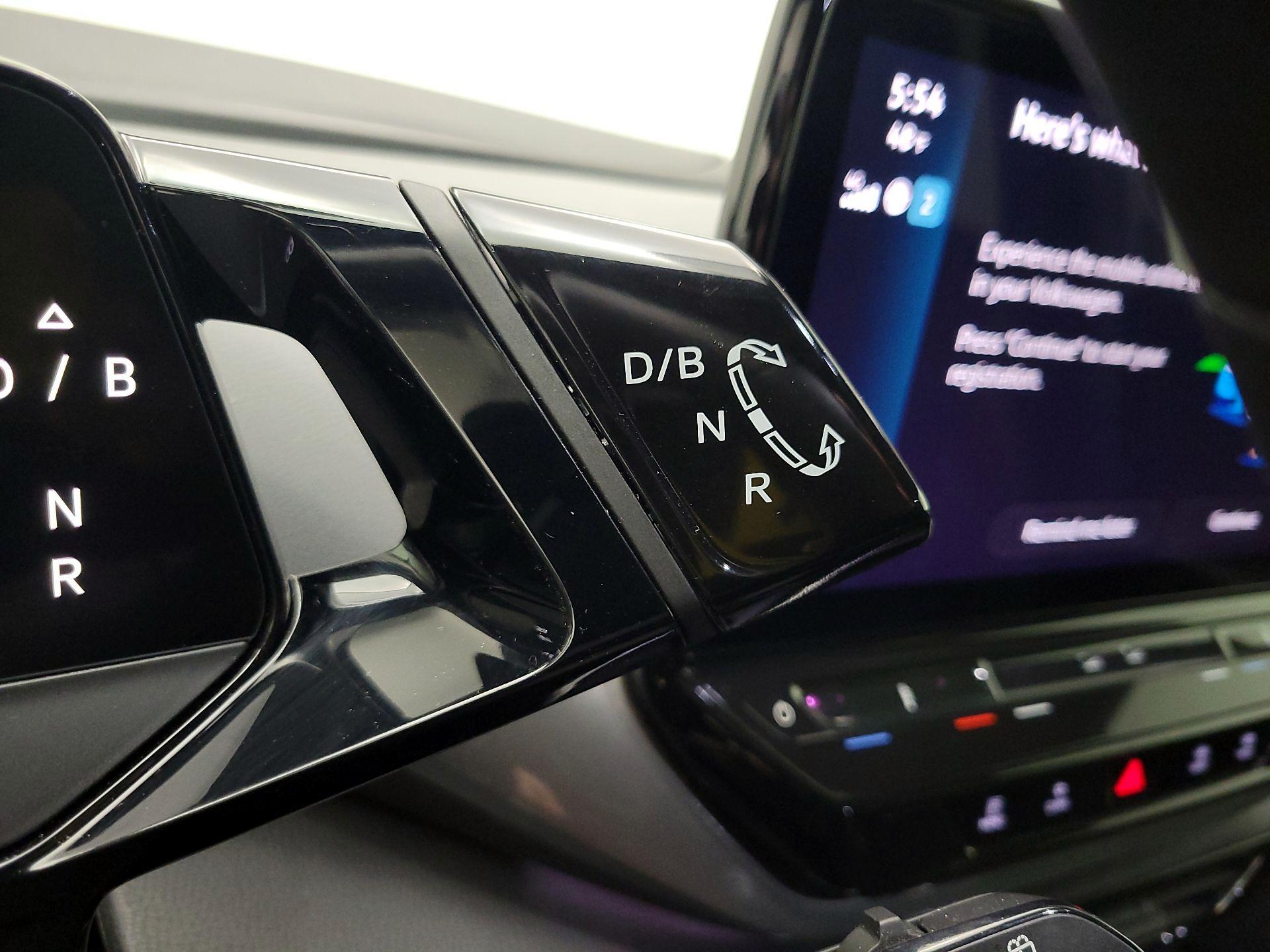 Thumbnail: 2023 Volkswagen ID.4 - 18