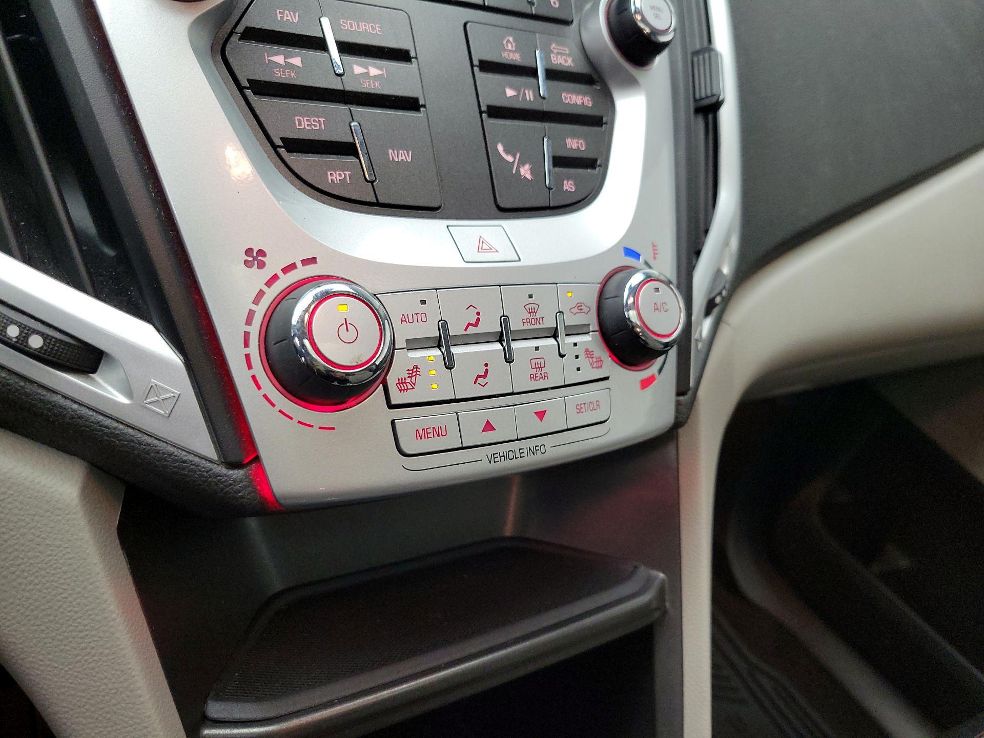 Thumbnail: 2016 GMC Terrain - 16