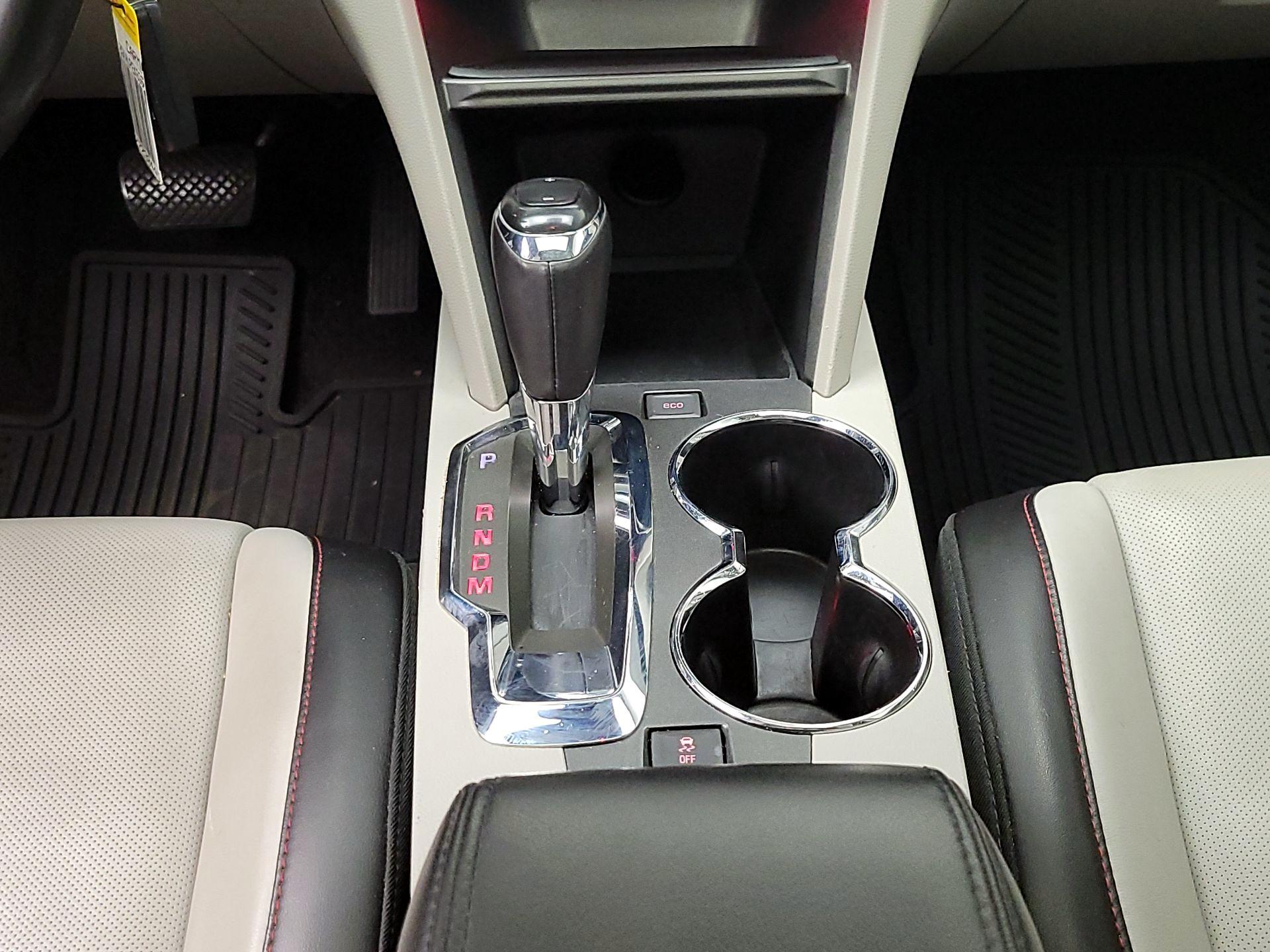 Thumbnail: 2016 GMC Terrain - 17