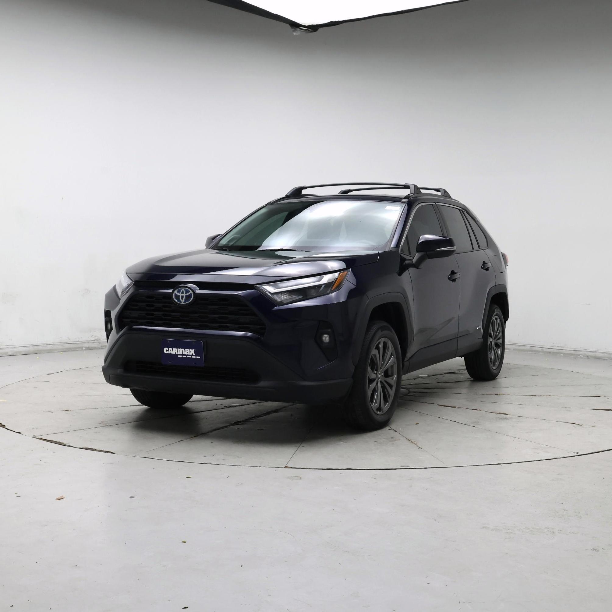 Thumbnail: 2022 Toyota RAV4 - 4