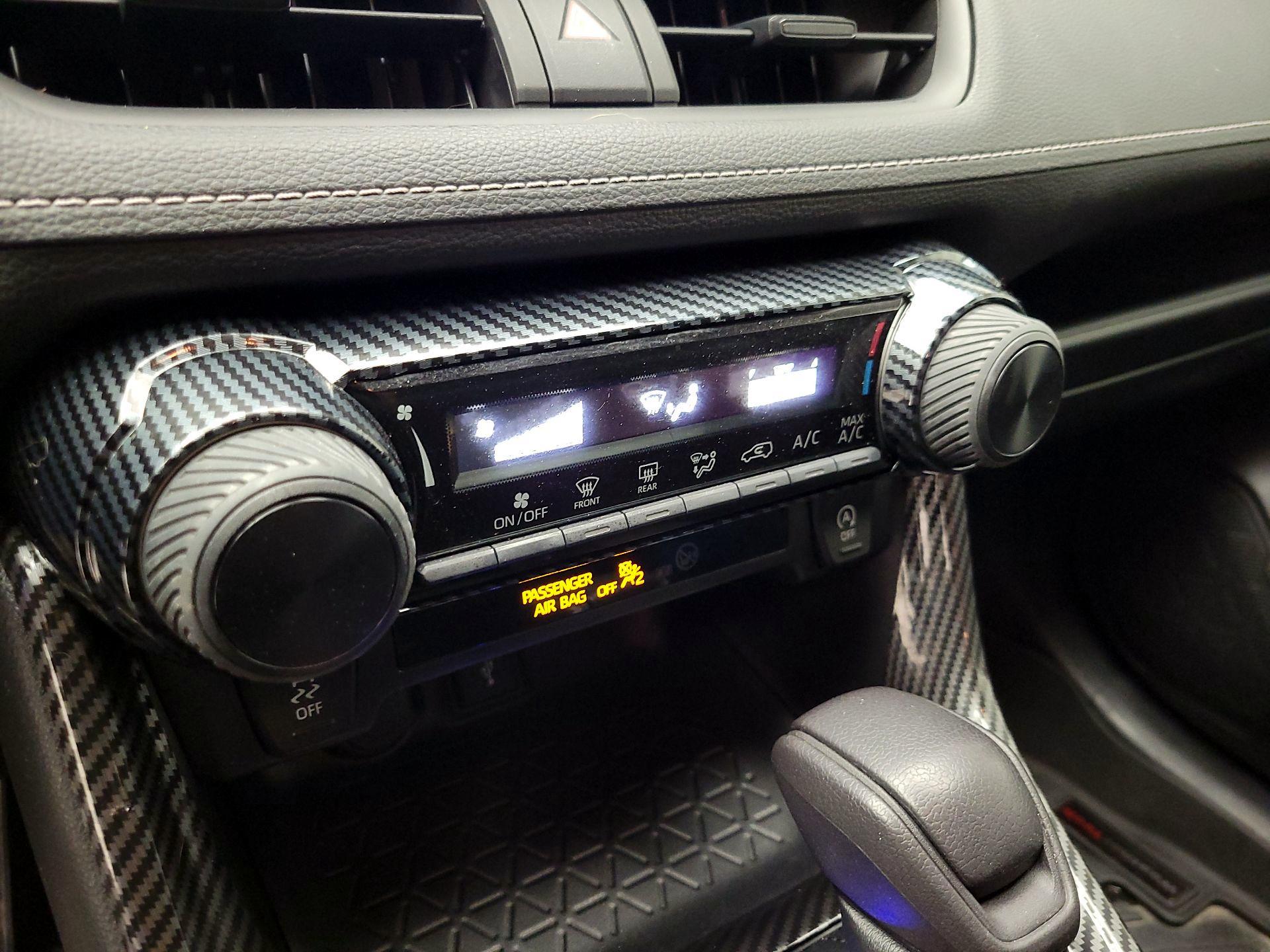 Thumbnail: 2021 Toyota RAV4 - 16