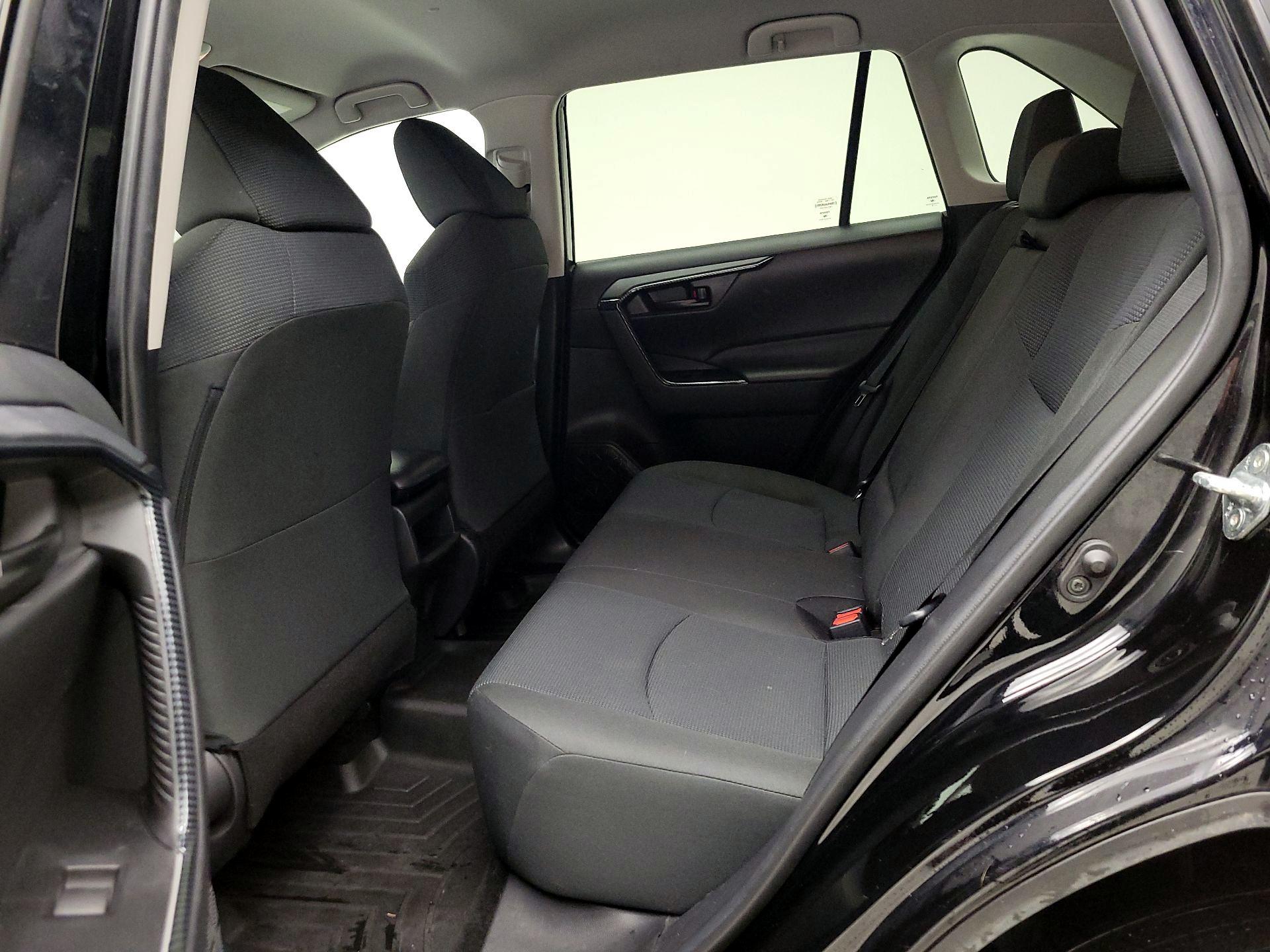 Thumbnail: 2021 Toyota RAV4 - 19