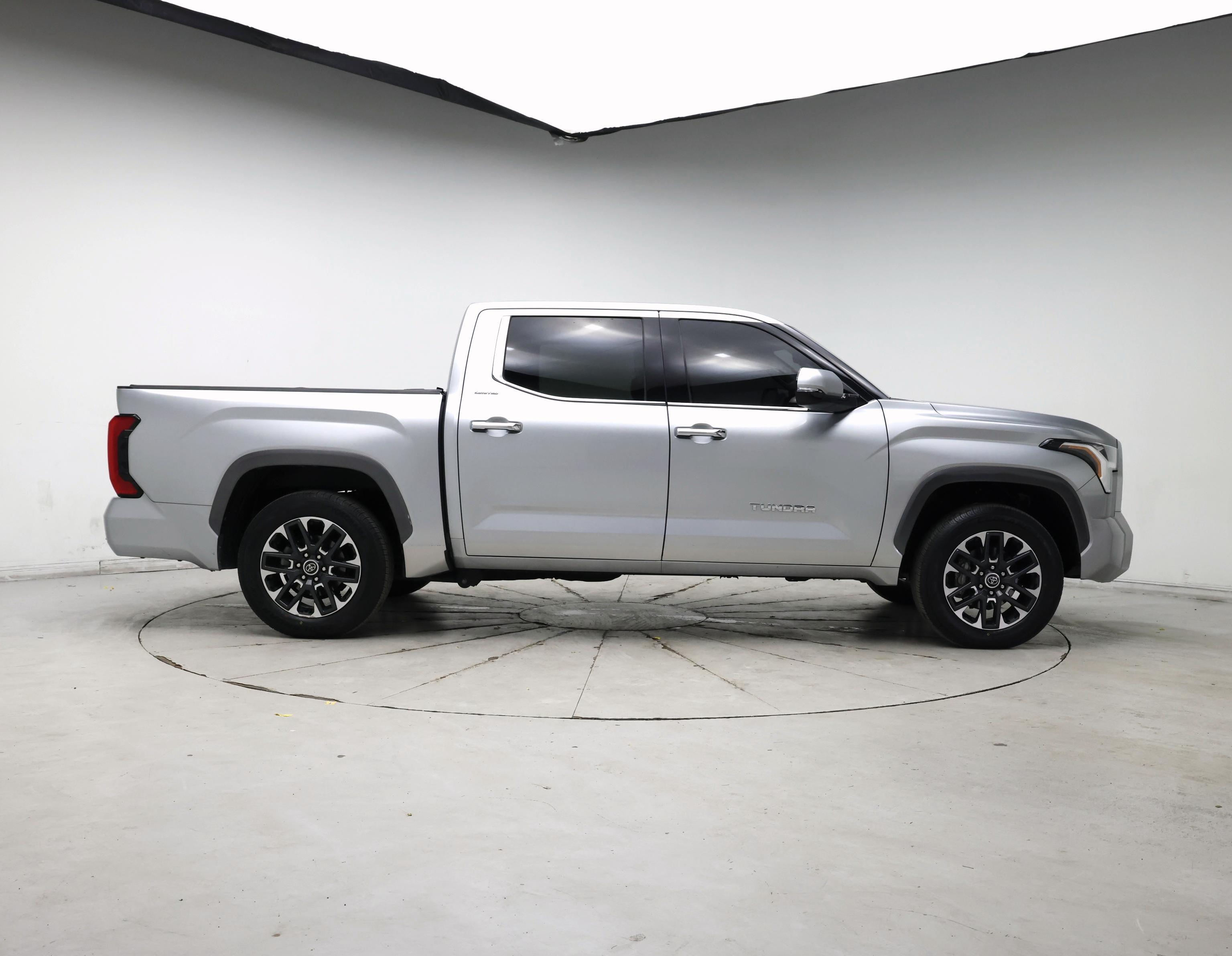 Thumbnail: 2023 Toyota Tundra - 7