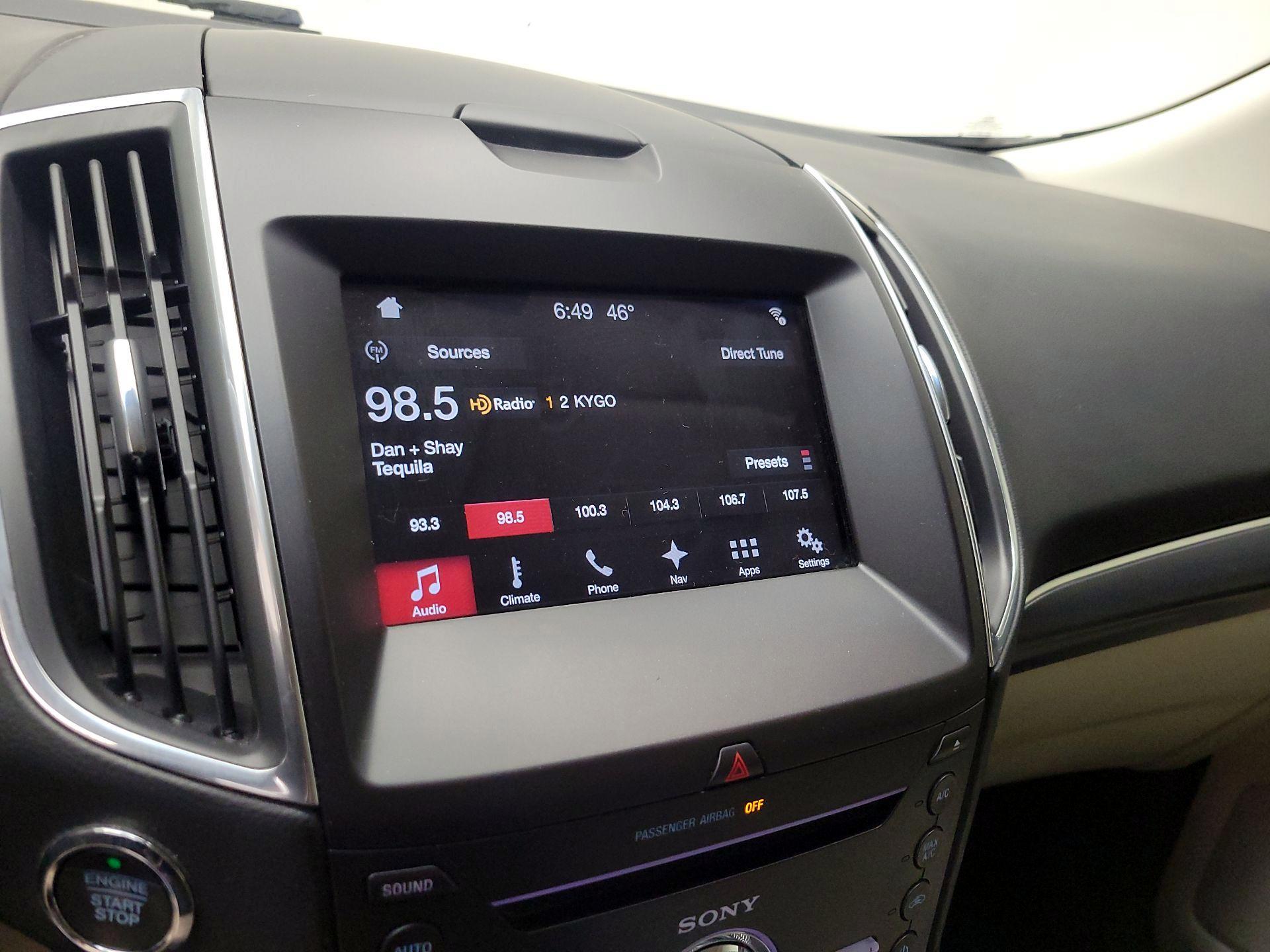 Thumbnail: 2018 Ford Edge - 16