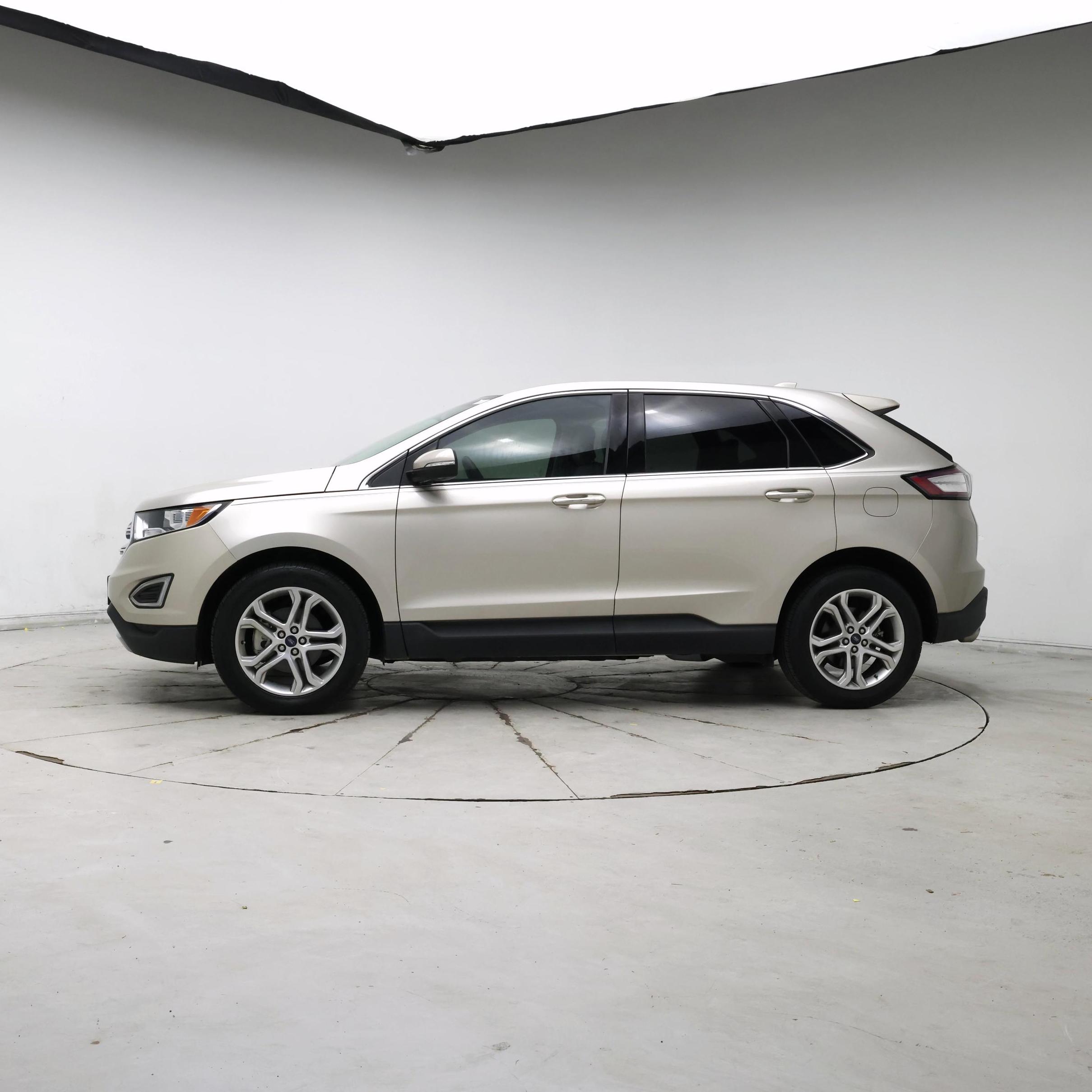 Thumbnail: 2018 Ford Edge - 3