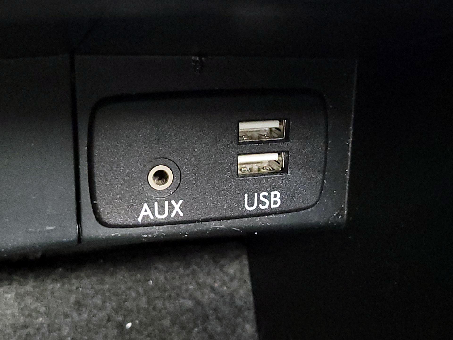 Thumbnail: 2017 Subaru Forester - 18