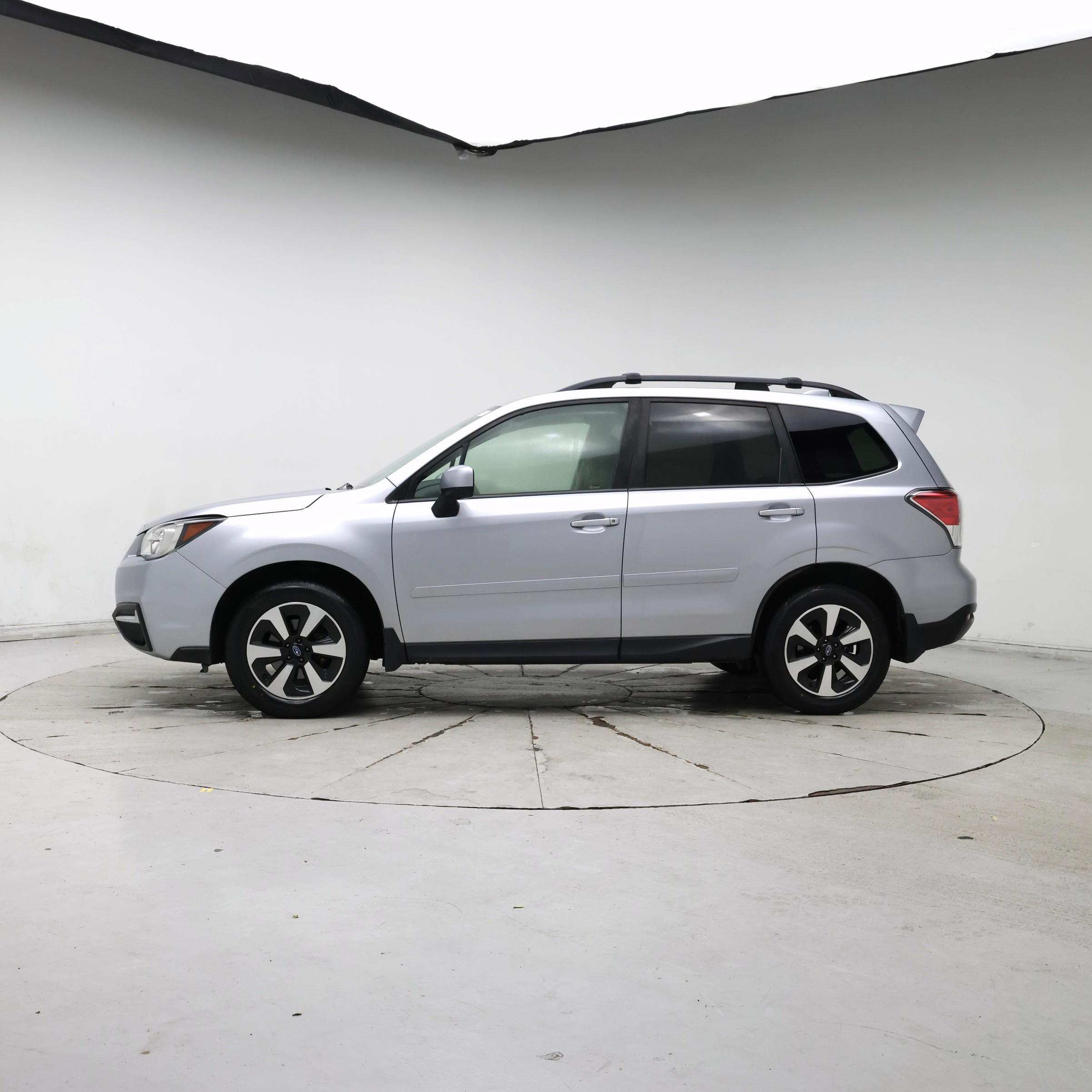 Thumbnail: 2017 Subaru Forester - 3