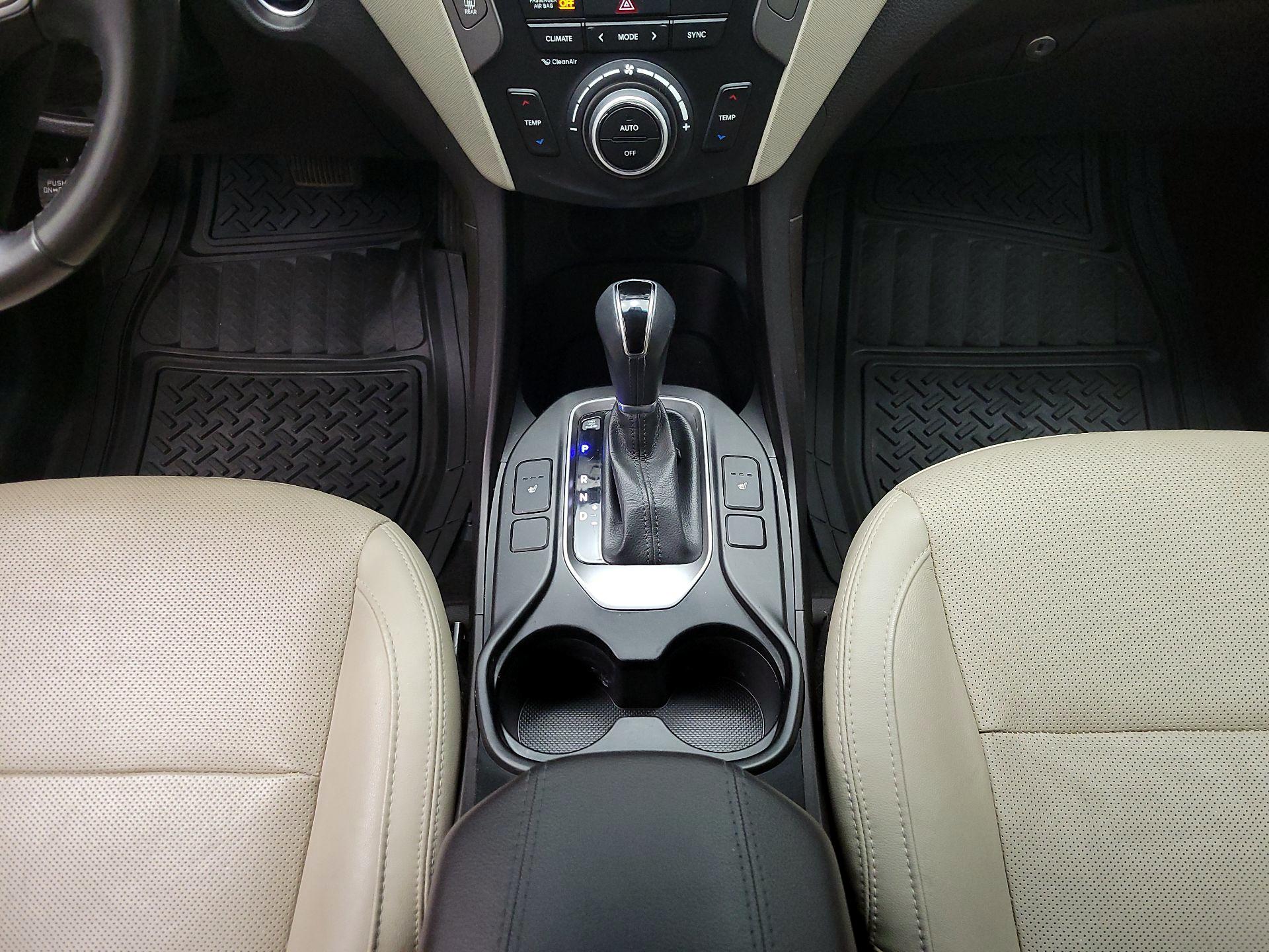 Thumbnail: 2017 Hyundai Santa Fe - 17