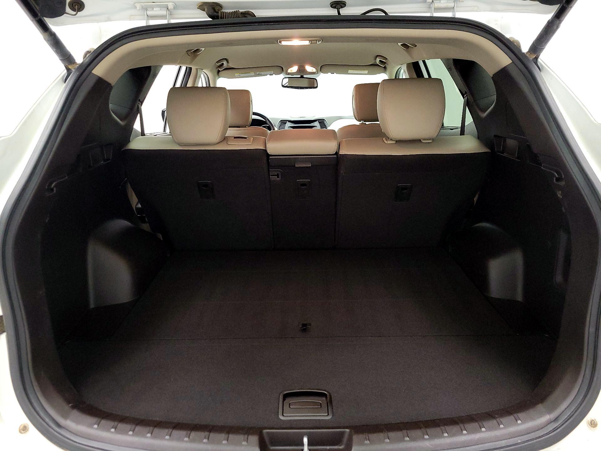 Thumbnail: 2017 Hyundai Santa Fe - 20