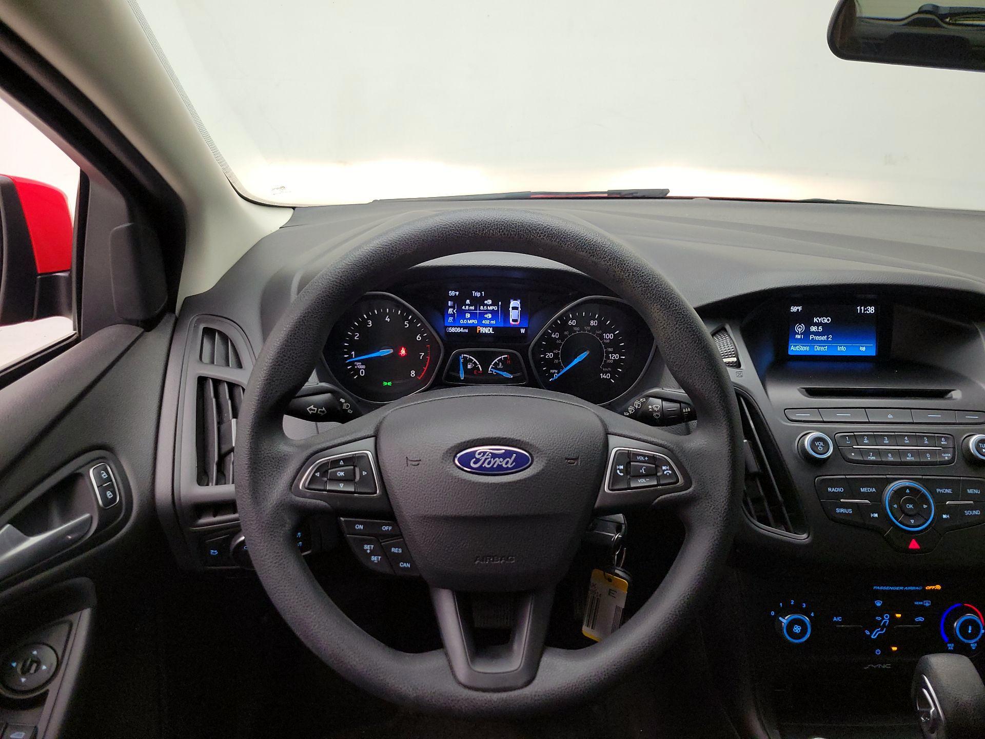 Thumbnail: 2017 Ford Focus - 10