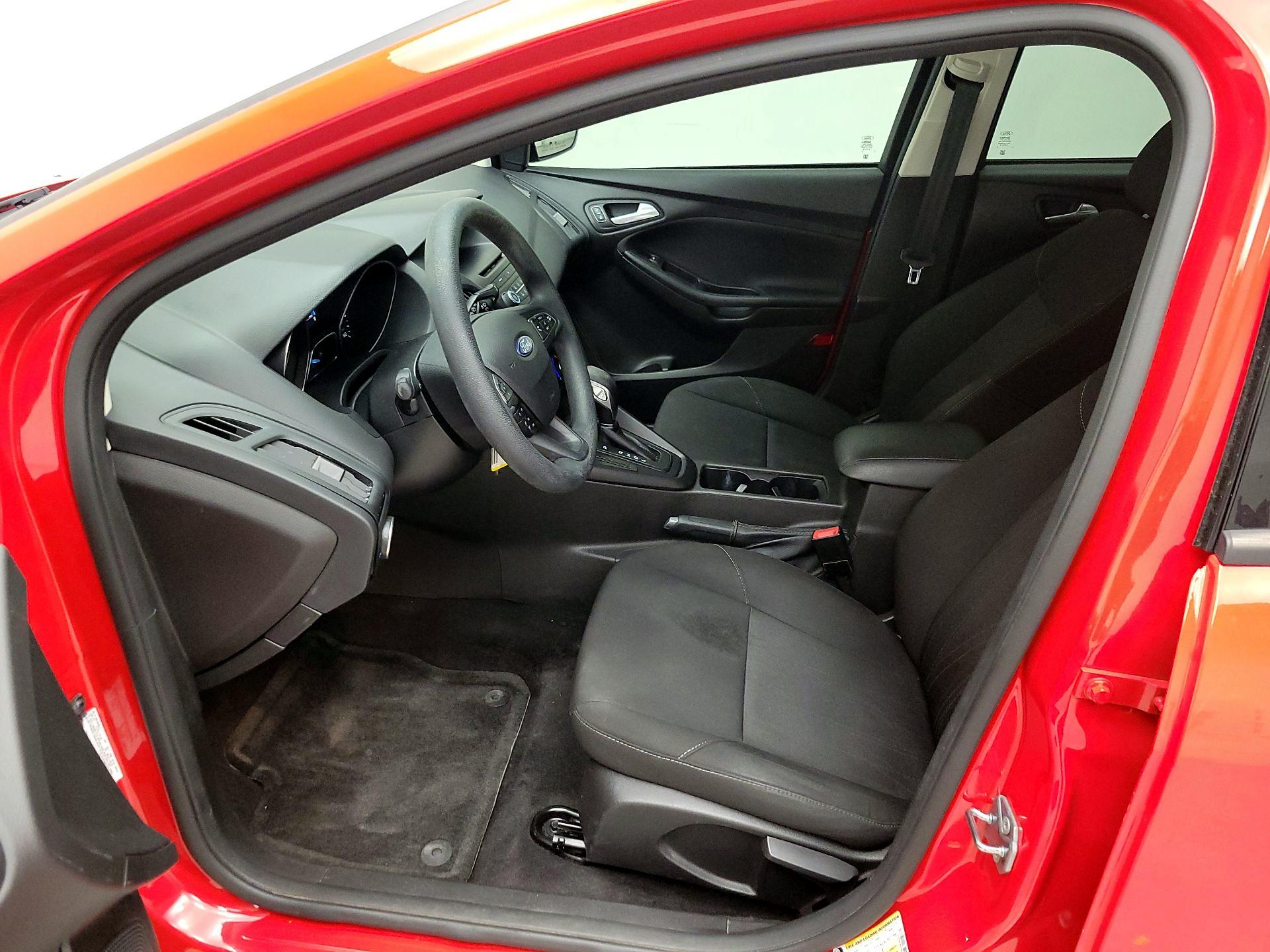 Thumbnail: 2017 Ford Focus - 11