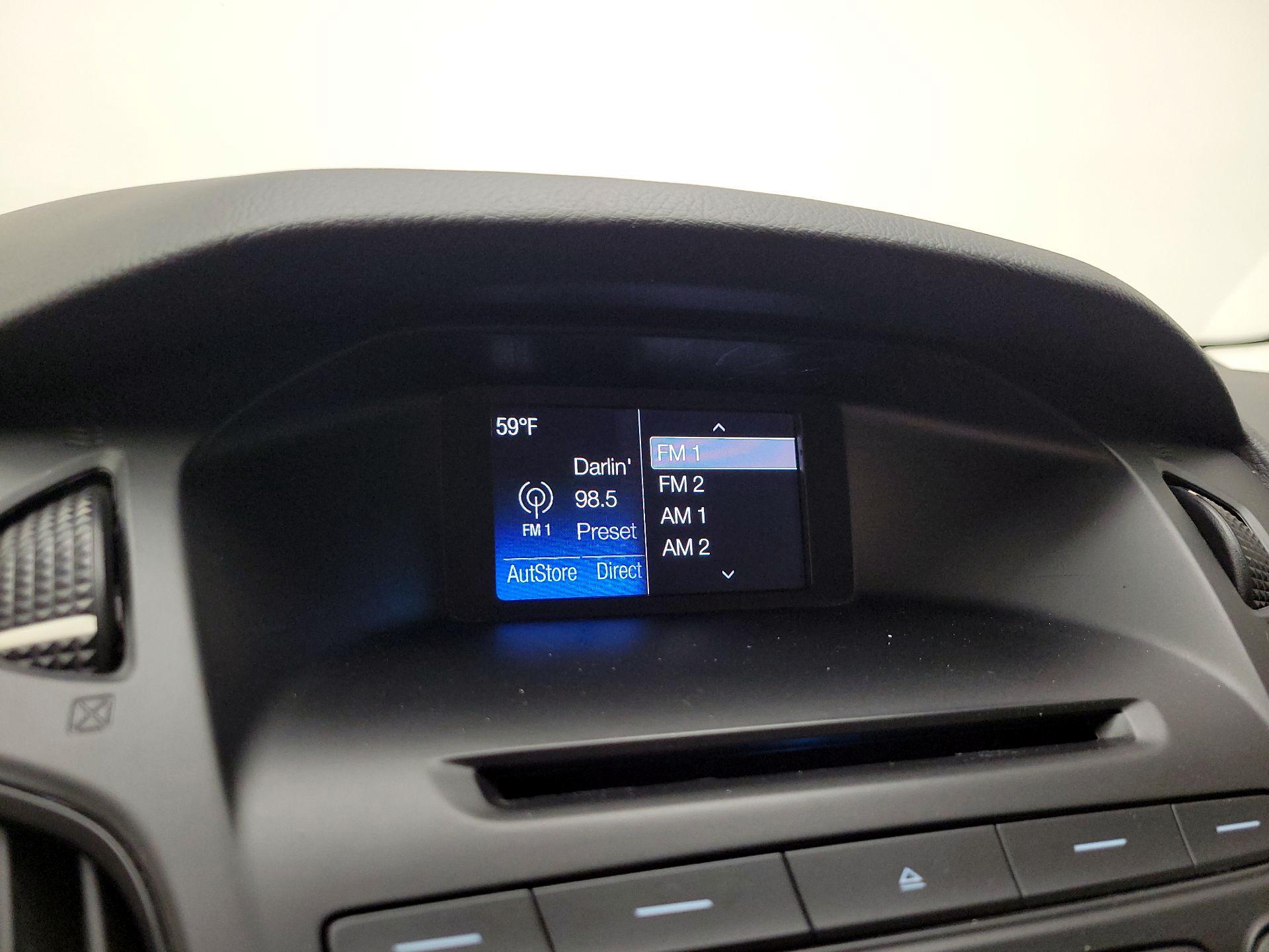 Thumbnail: 2017 Ford Focus - 15