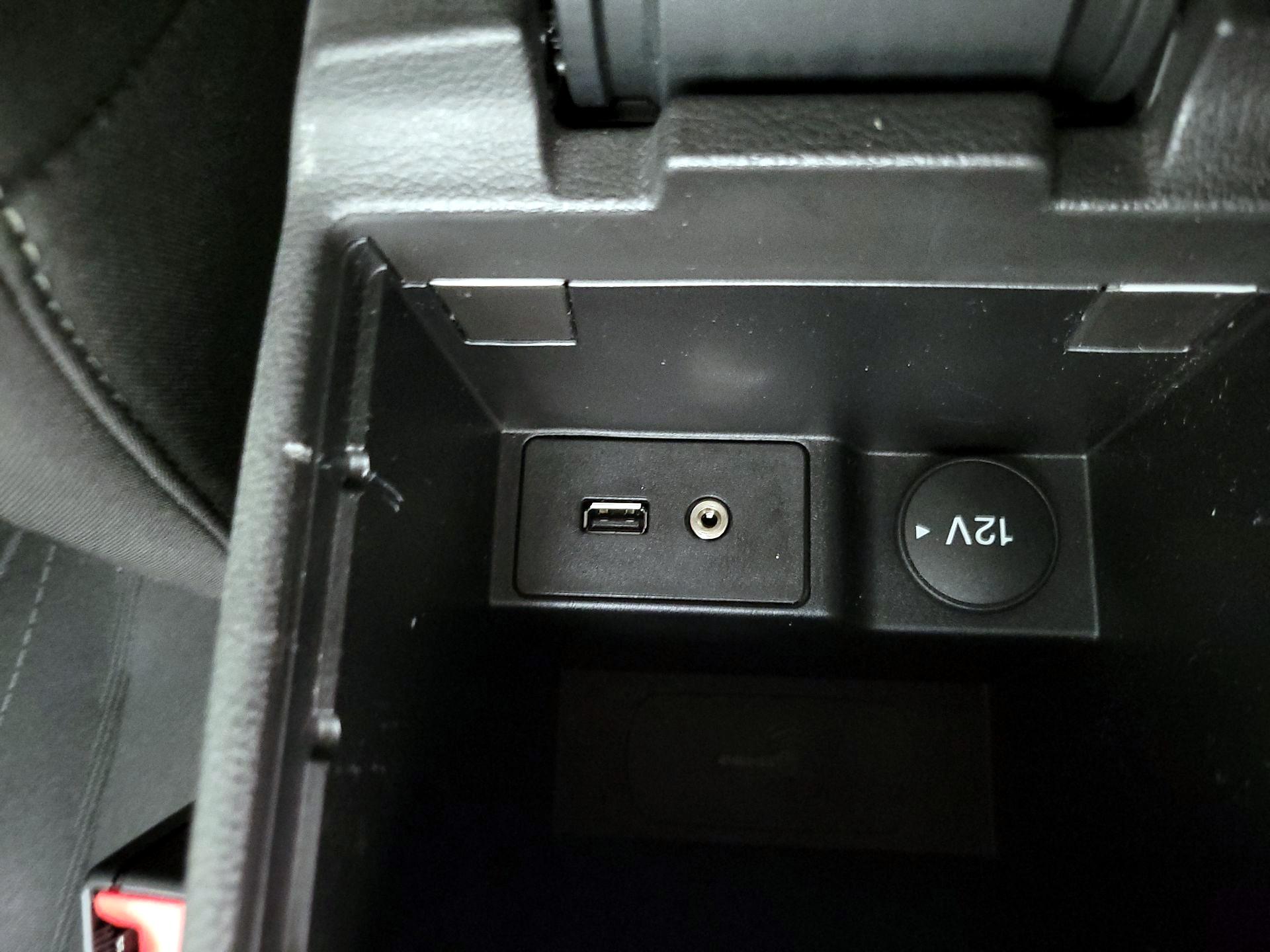 Thumbnail: 2017 Ford Focus - 18