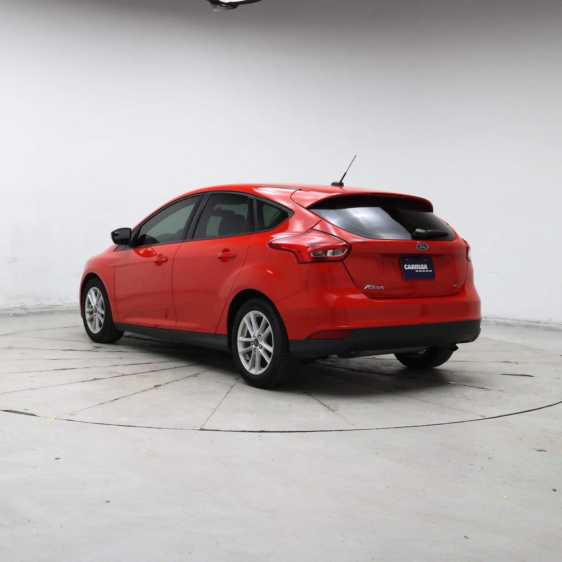 Thumbnail: 2017 Ford Focus - 2