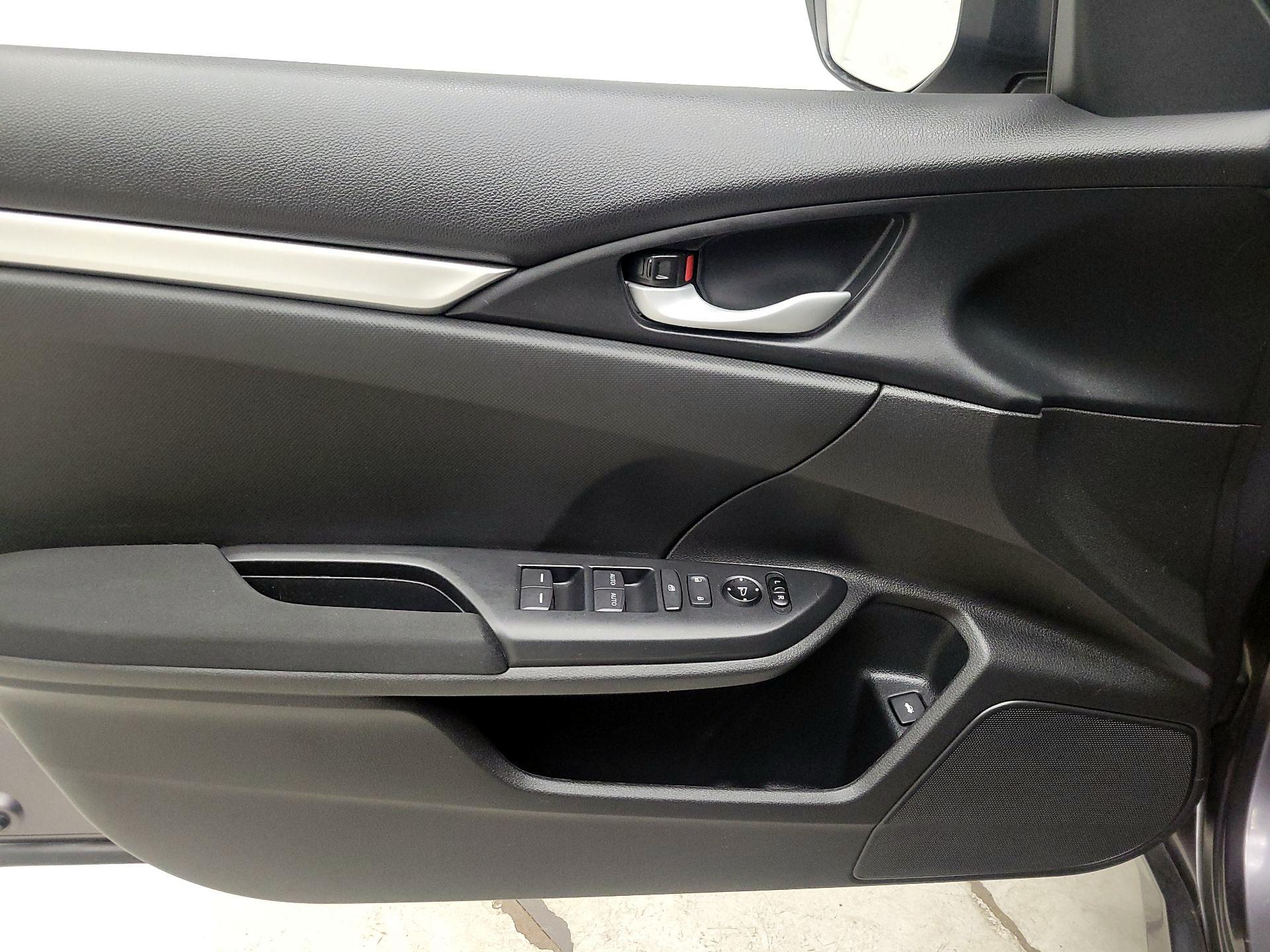 Thumbnail: 2018 Honda Civic - 12