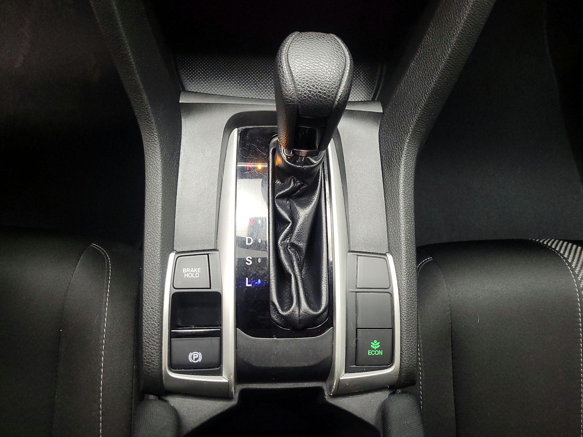 Thumbnail: 2018 Honda Civic - 17