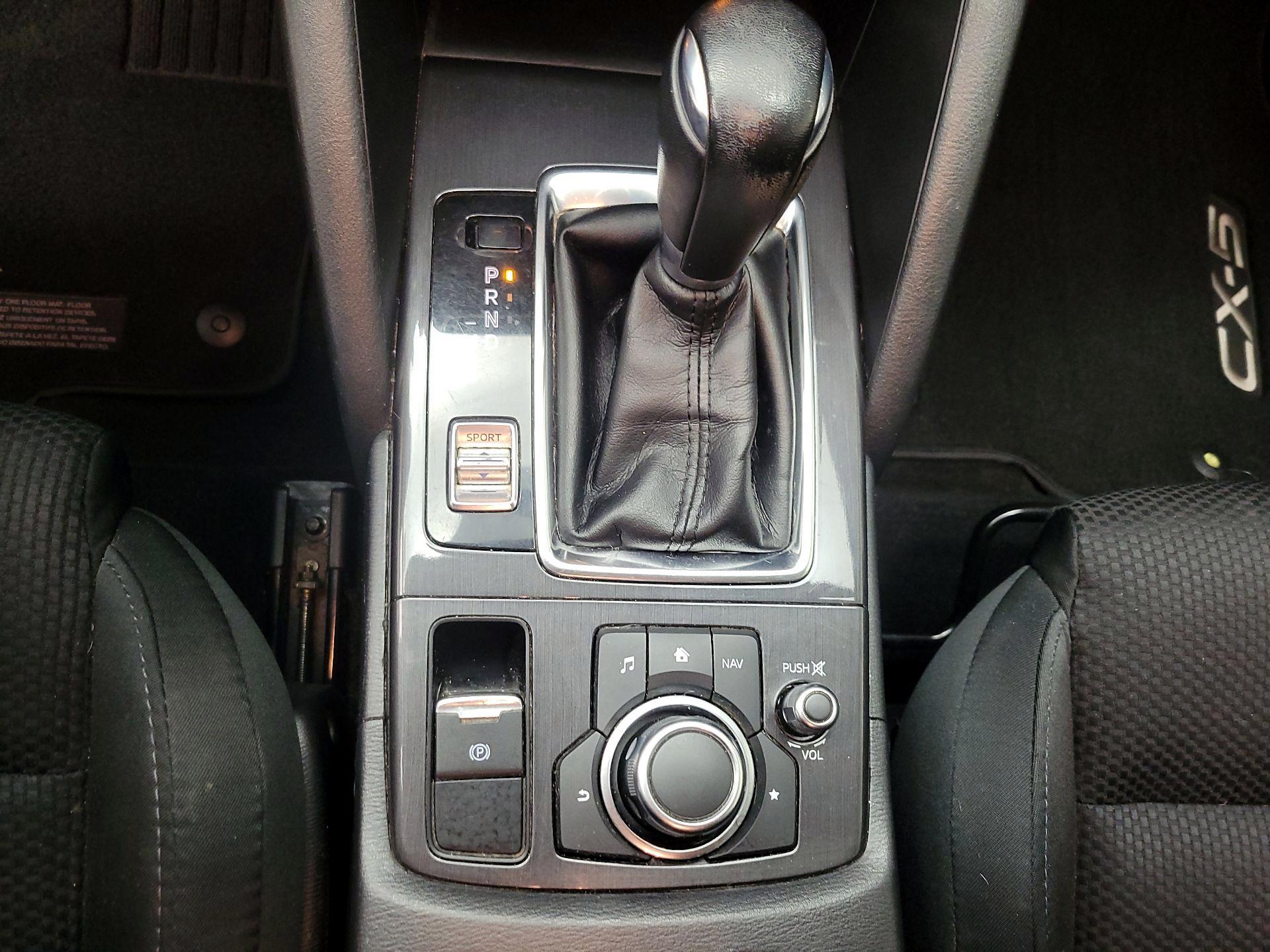 Thumbnail: 2016 Mazda CX-5 - 17