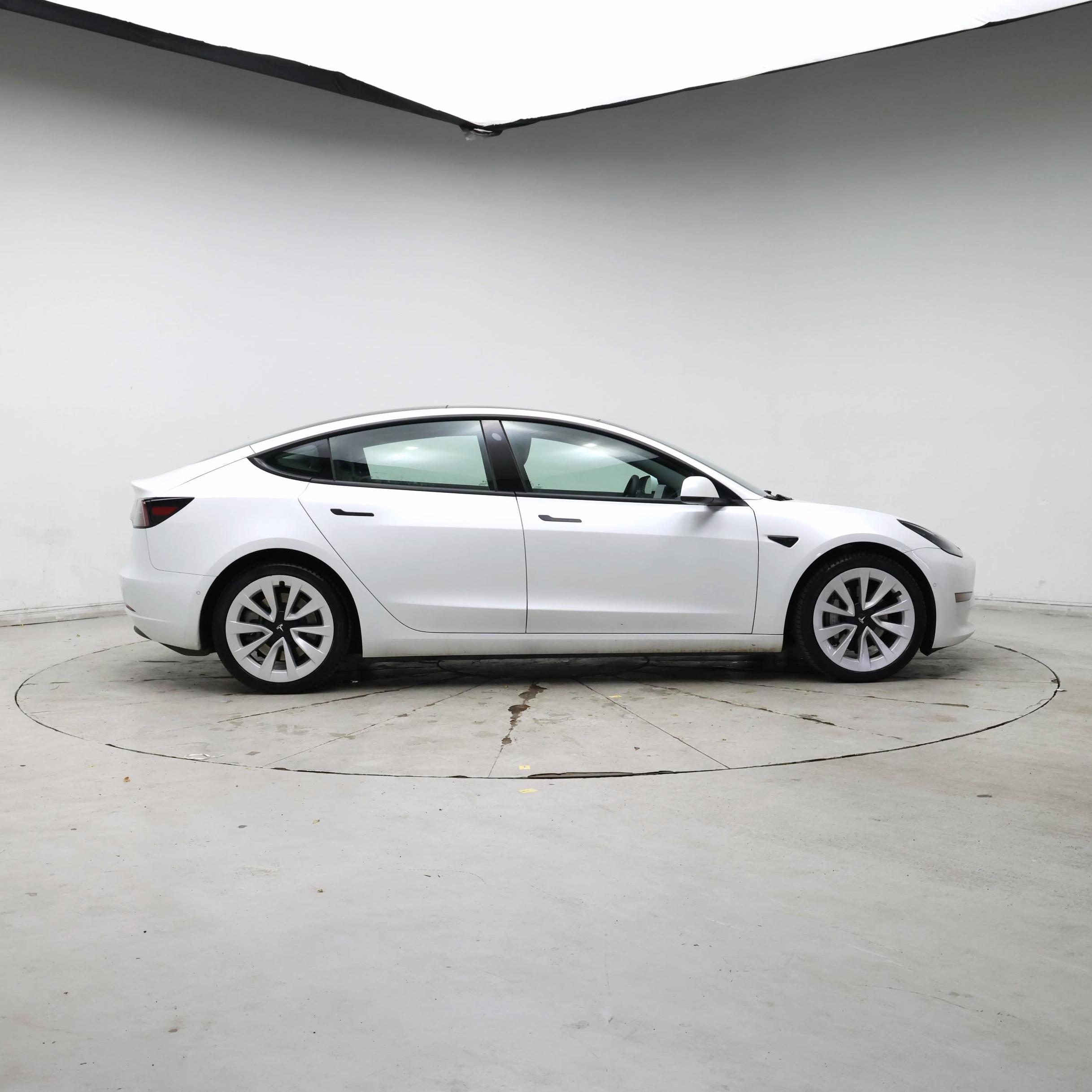 Thumbnail: 2022 Tesla Model 3 - 7