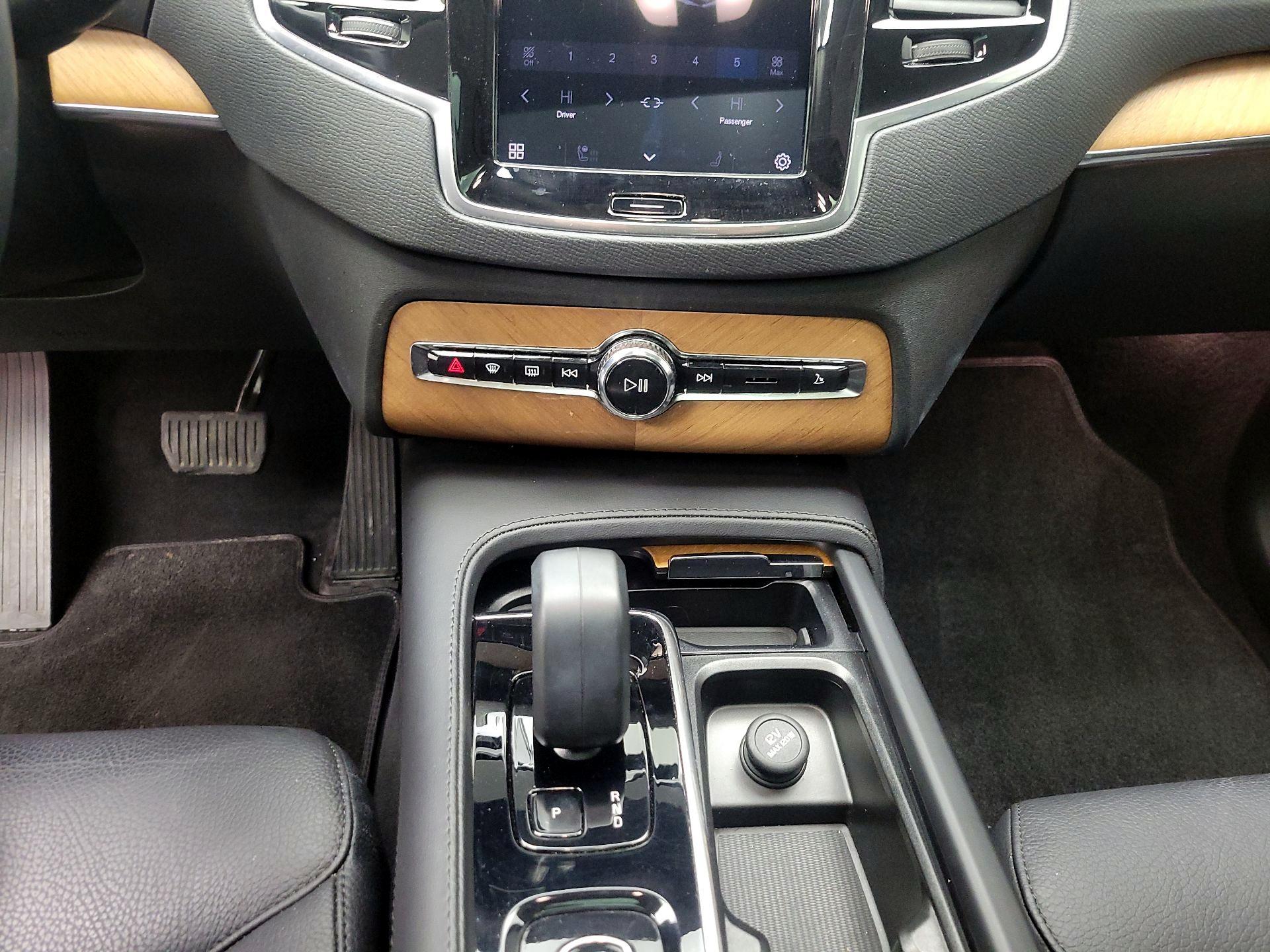 Thumbnail: 2024 Volvo XC90 - 18