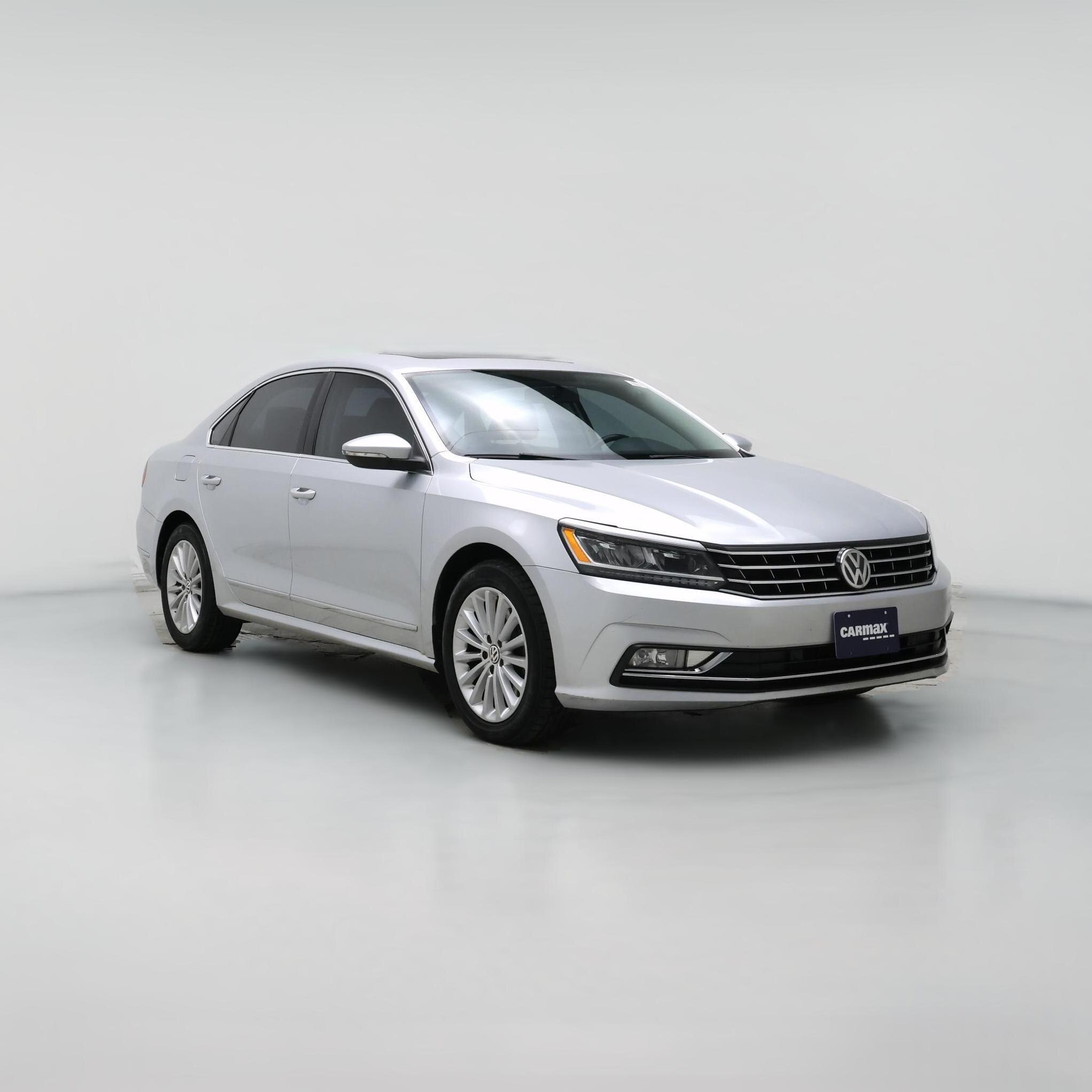 Thumbnail: 2016 Volkswagen Passat - 1