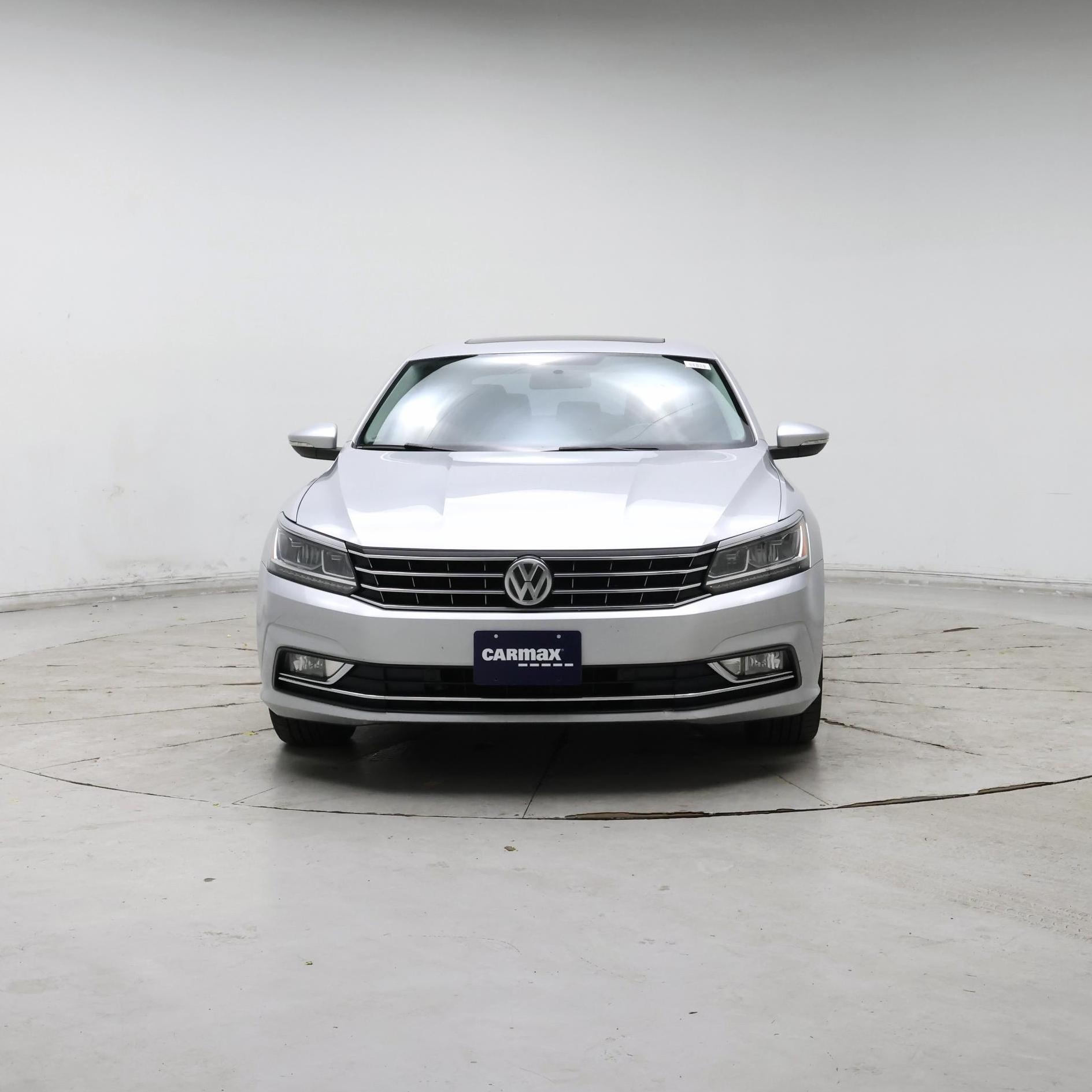 Thumbnail: 2016 Volkswagen Passat - 5