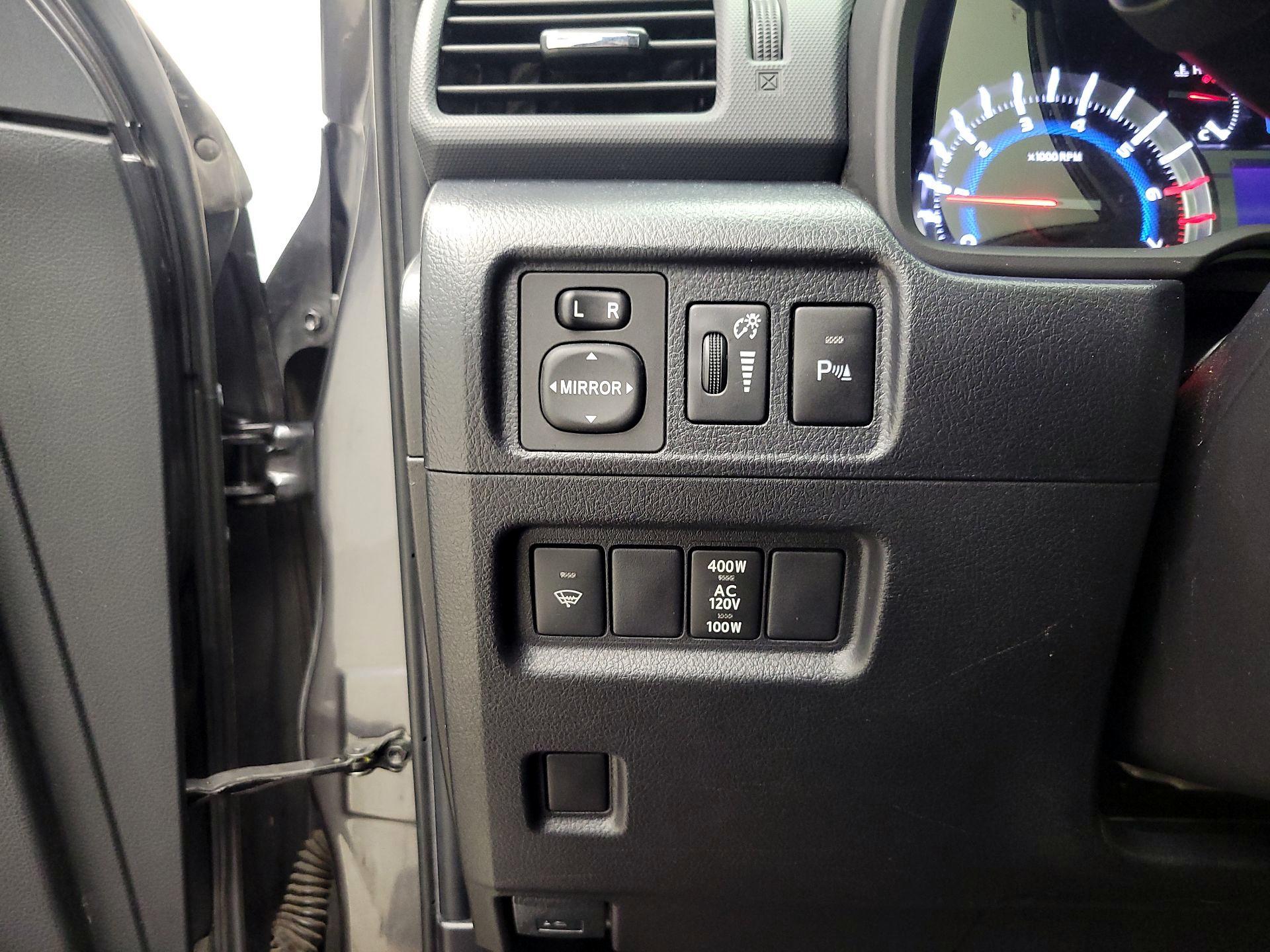 Thumbnail: 2019 Toyota 4Runner - 13