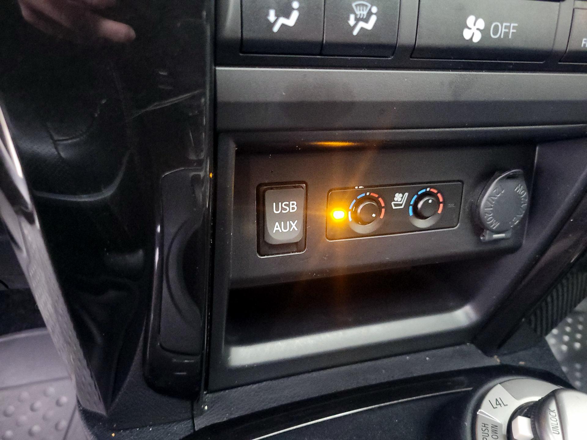 Thumbnail: 2019 Toyota 4Runner - 18