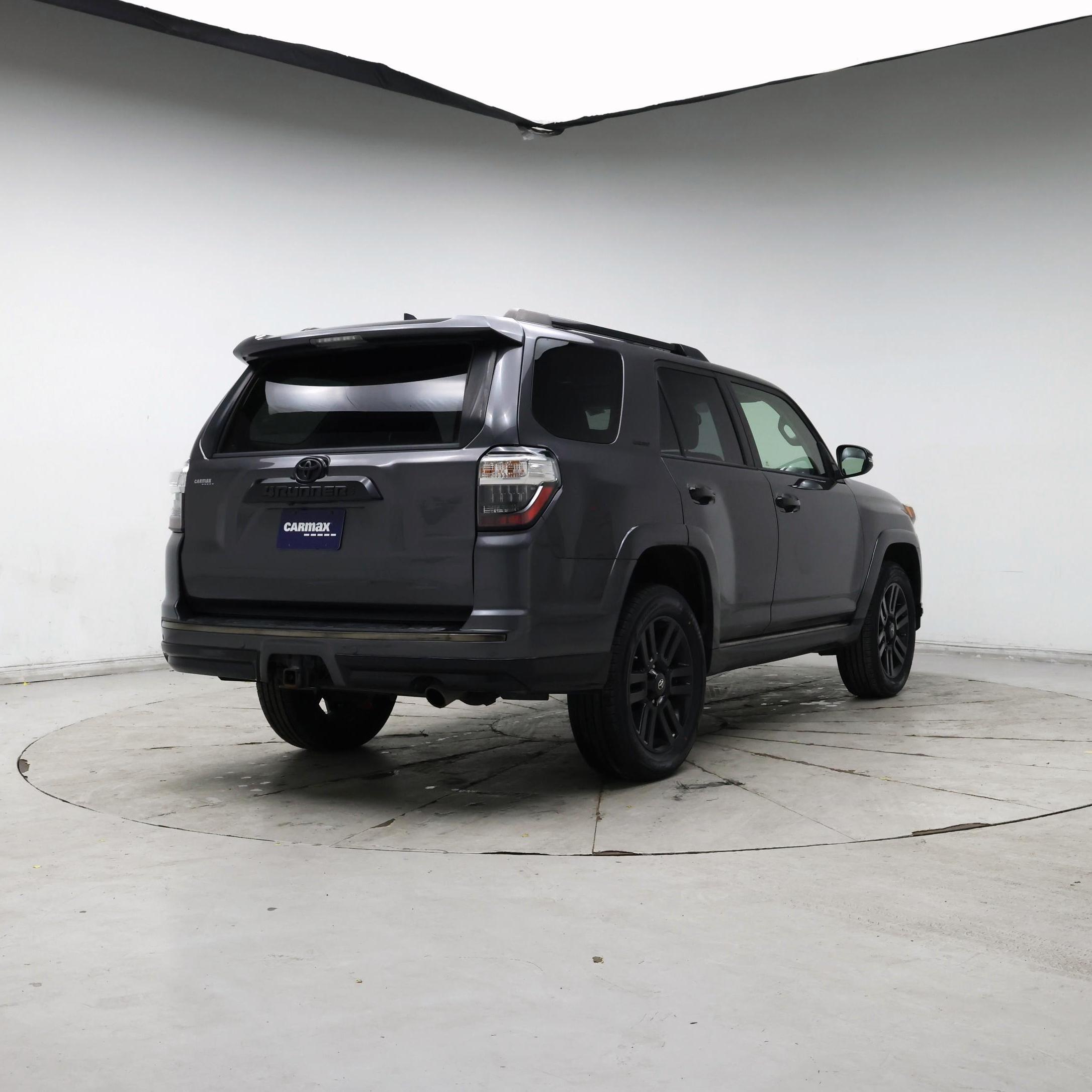 Thumbnail: 2019 Toyota 4Runner - 8