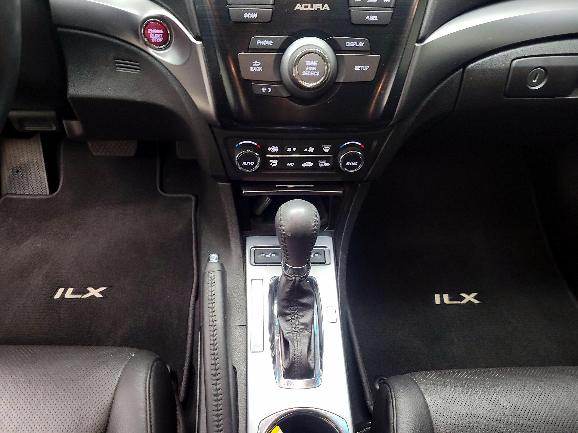 Thumbnail: 2014 Acura ILX - 17