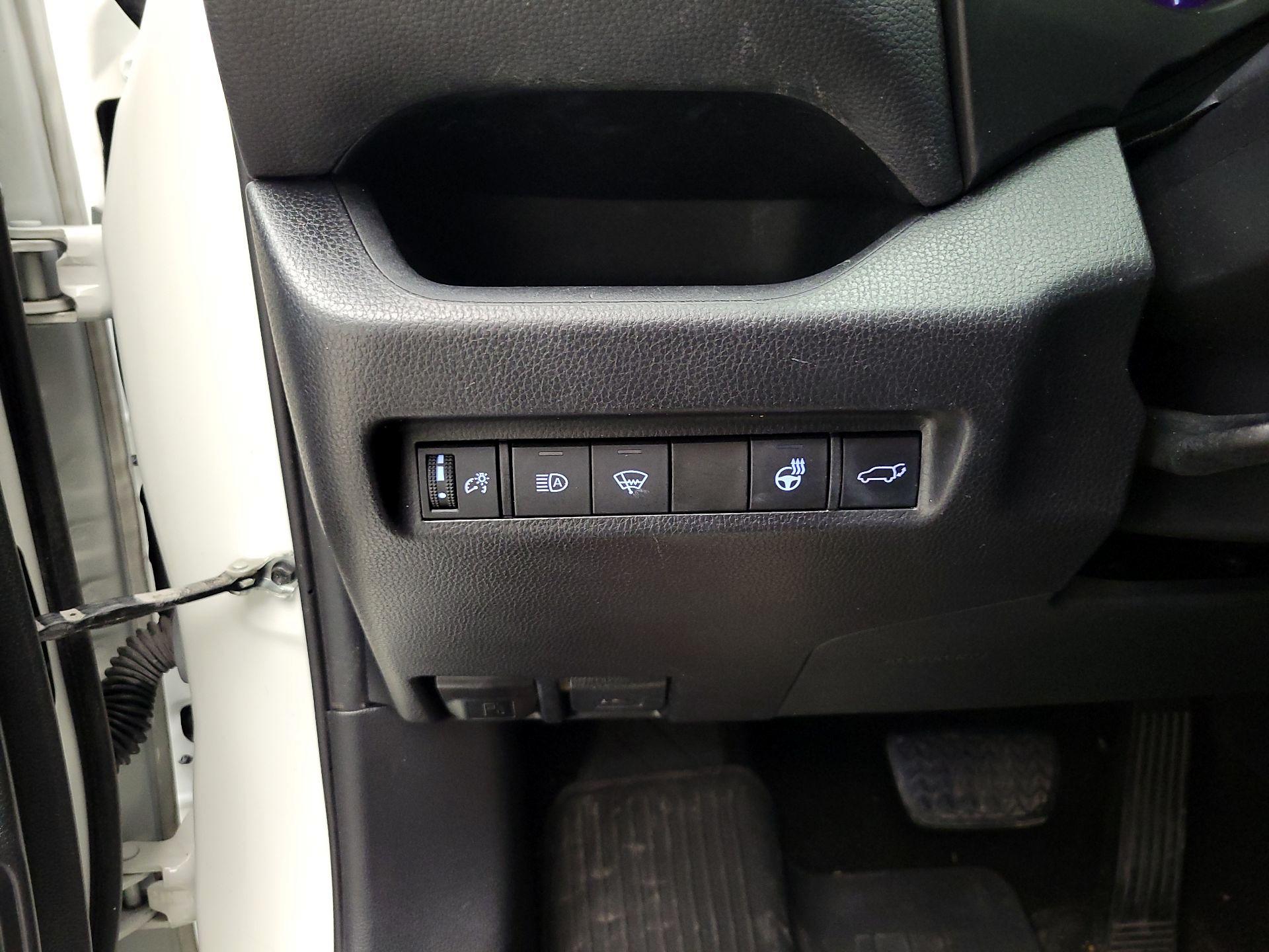 Thumbnail: 2020 Toyota RAV4 - 13