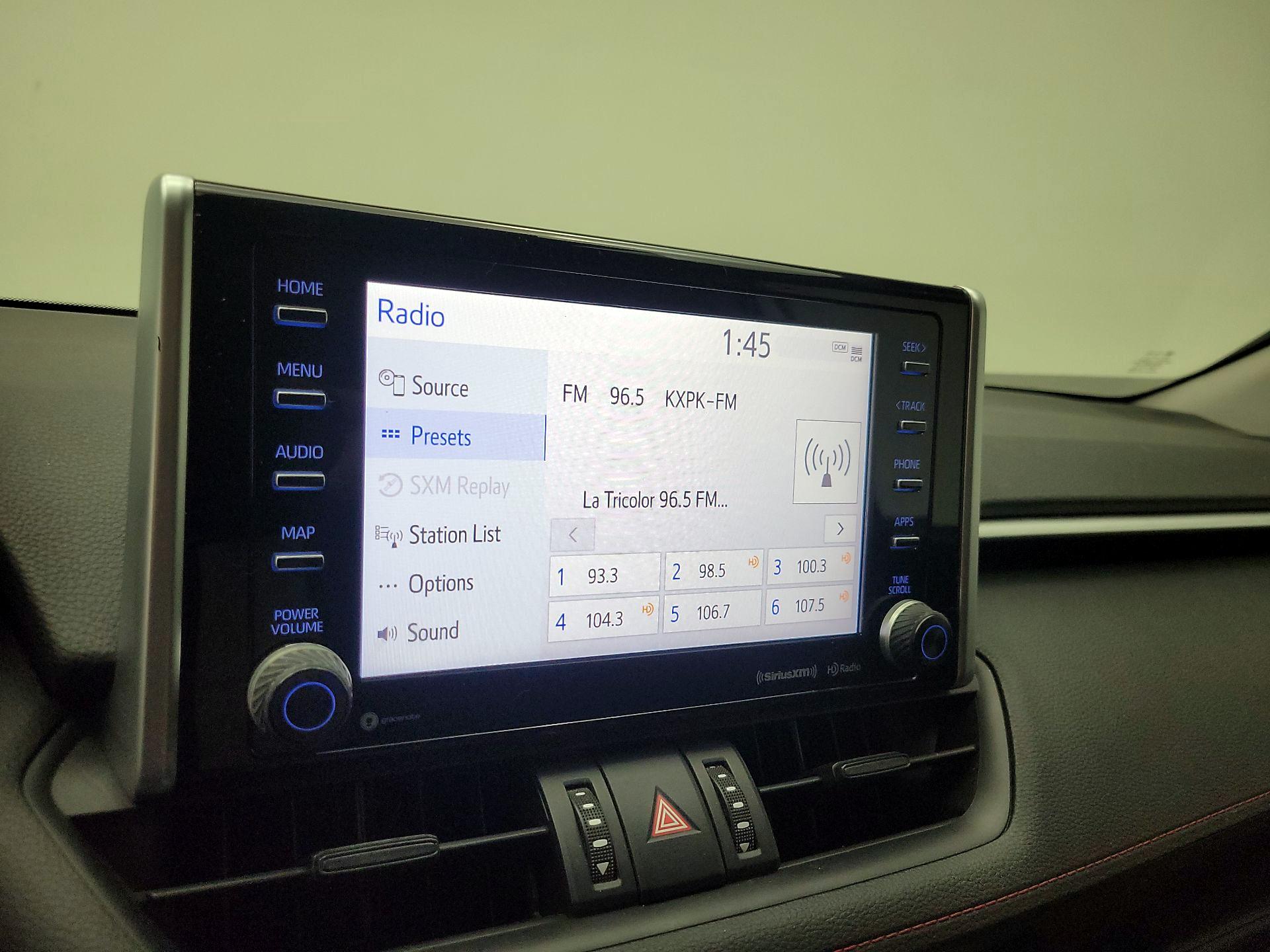 Thumbnail: 2020 Toyota RAV4 - 15