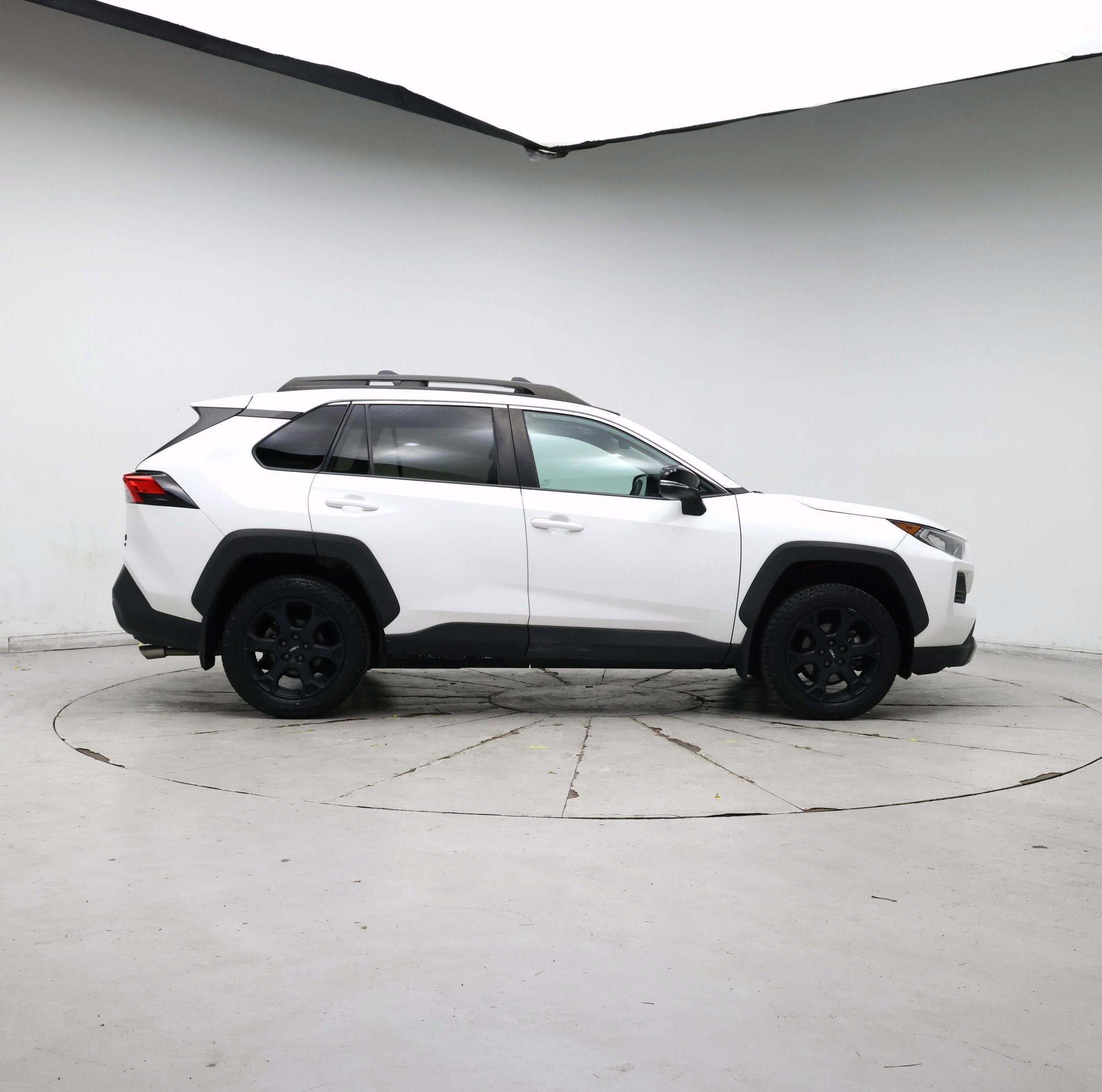 Thumbnail: 2020 Toyota RAV4 - 7