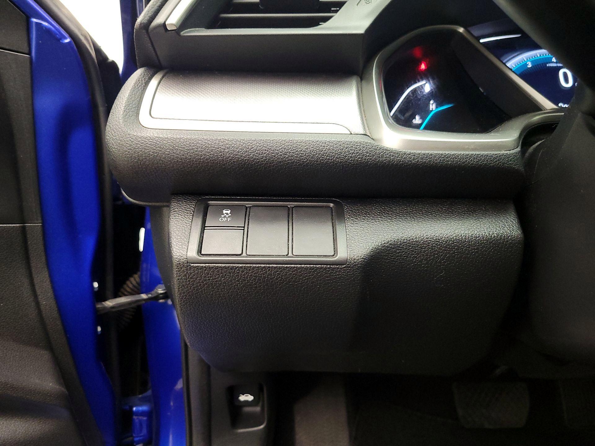 Thumbnail: 2016 Honda Civic - 13