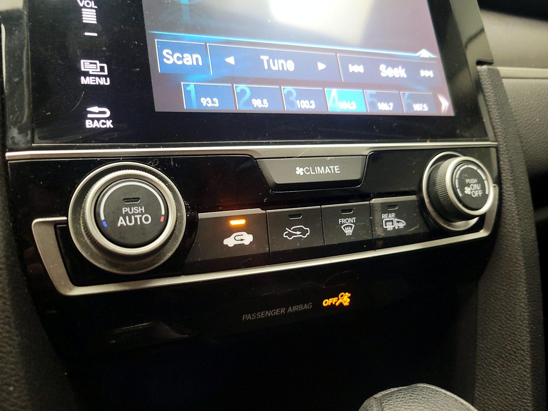 Thumbnail: 2016 Honda Civic - 16