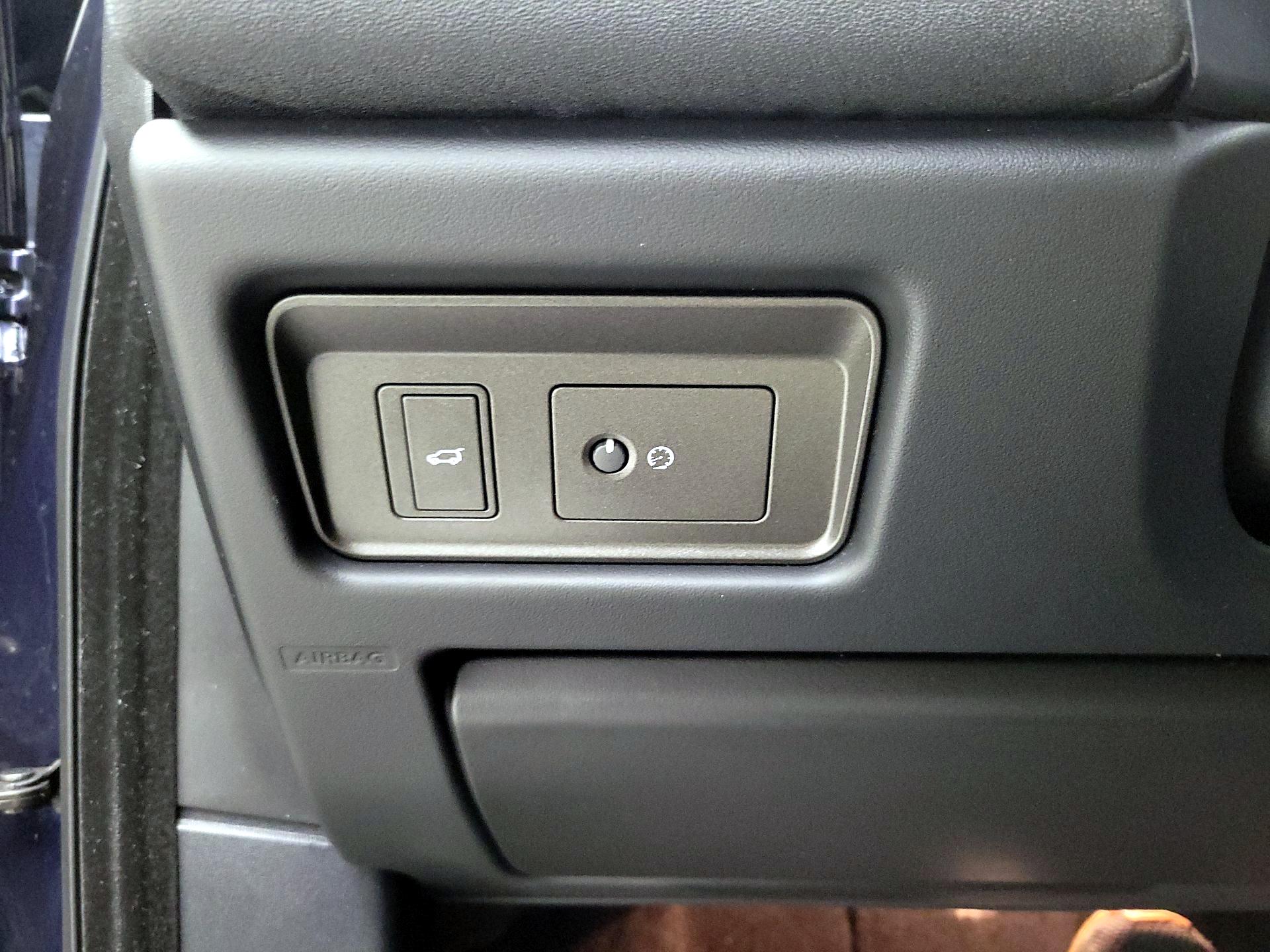 Thumbnail: 2019 Land Rover Range Rover Evoque - 13