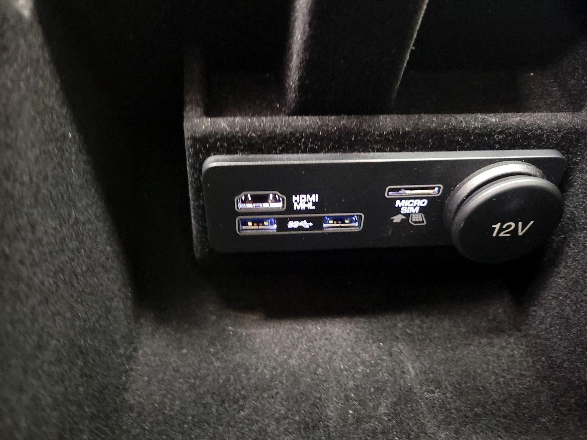 Thumbnail: 2019 Land Rover Range Rover Evoque - 19